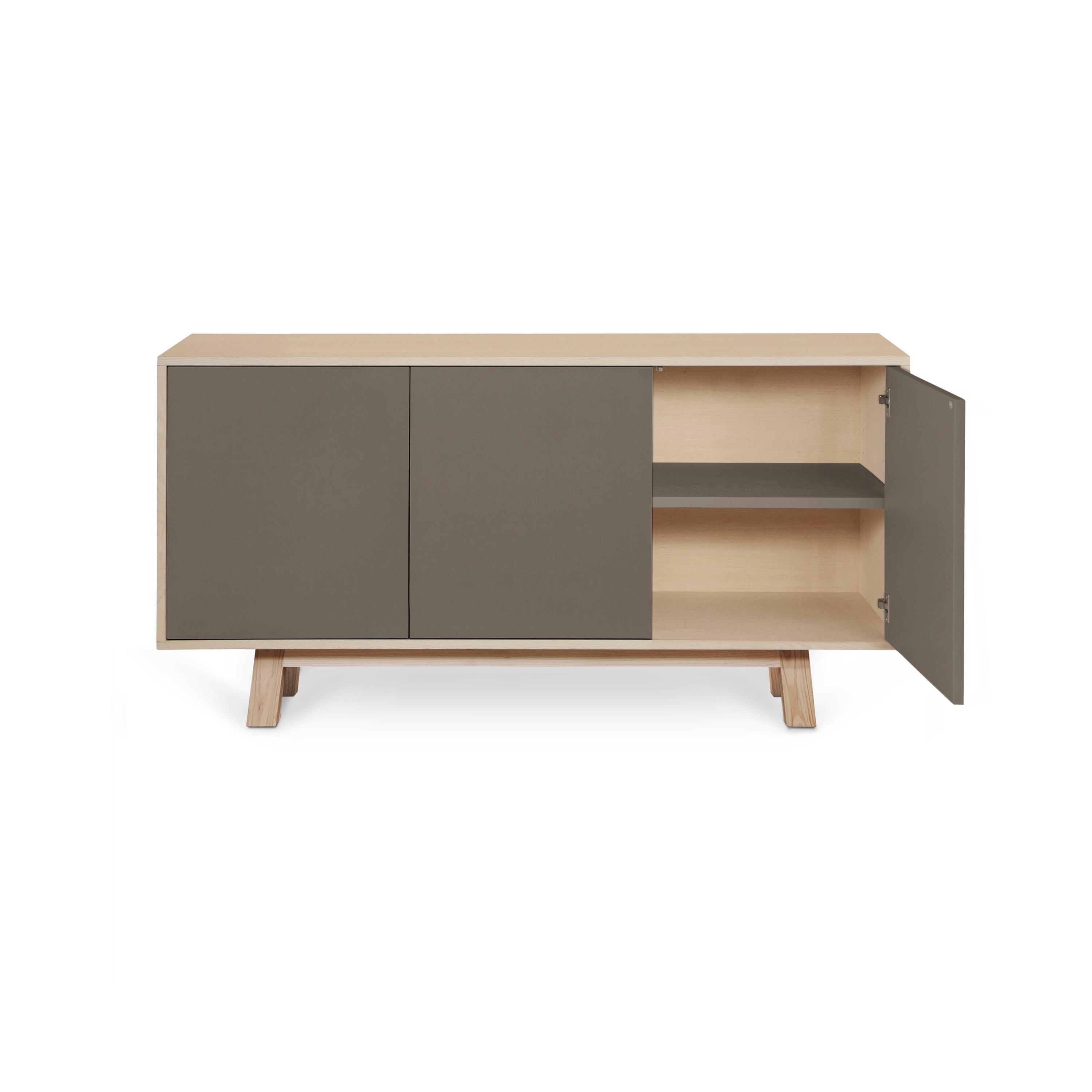 French Customizable scandinavian 3-door chocolate-brown buffet by Eric Gizard Paris For Sale