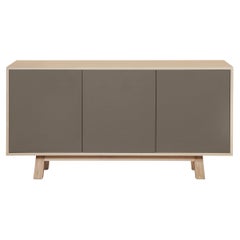 Buffet scandinavo a 3 ante marrone cioccolato personalizzabile di Eric Gizard Paris