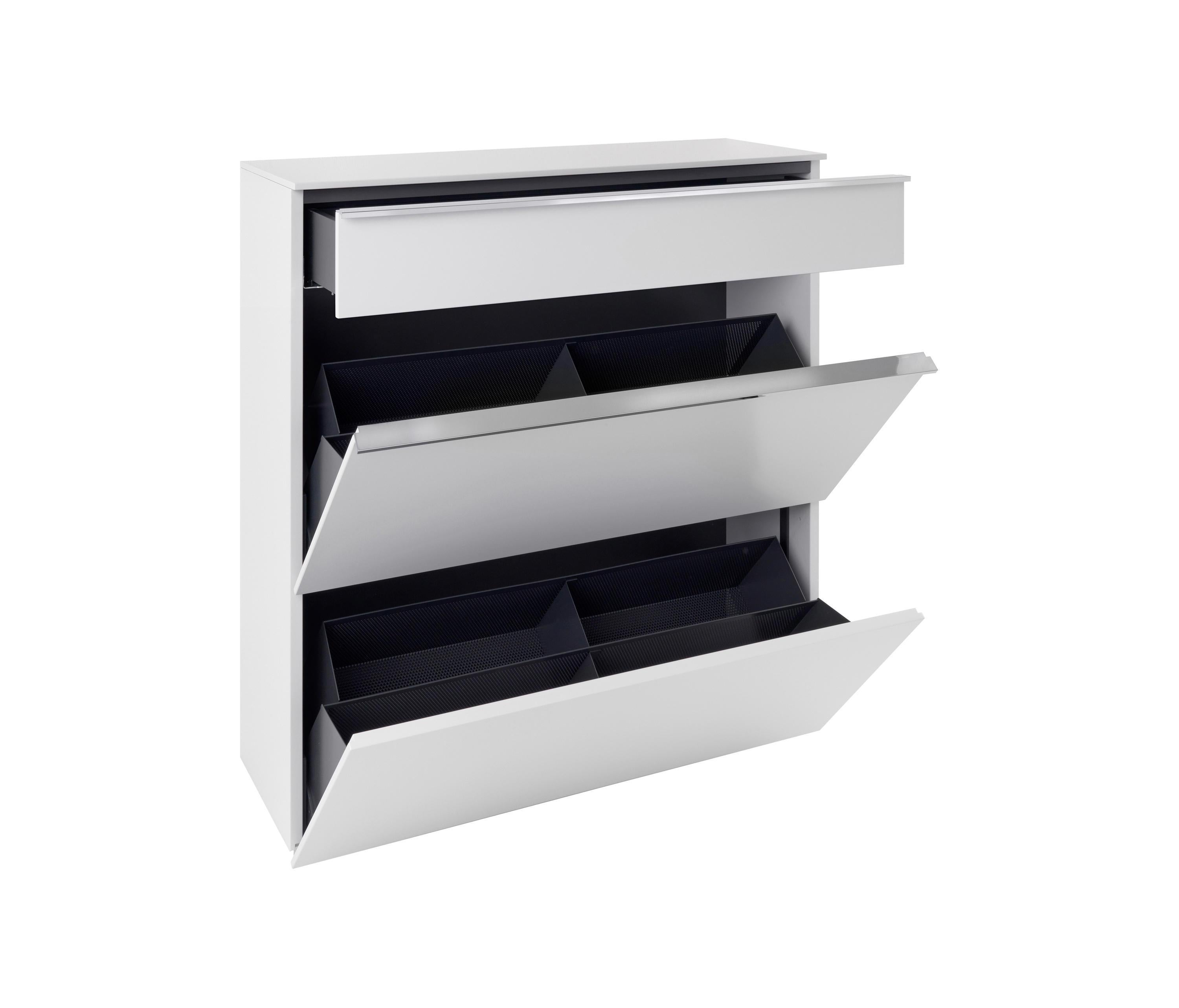 ou ceux qui aiment les chaussures - et commander ! BASIC est une gamme d'armoires à chaussures pratiques avec miroirs muraux assortis de différentes tailles. Disponible en différentes versions, largeurs, hauteurs et profondeurs, cette série vous