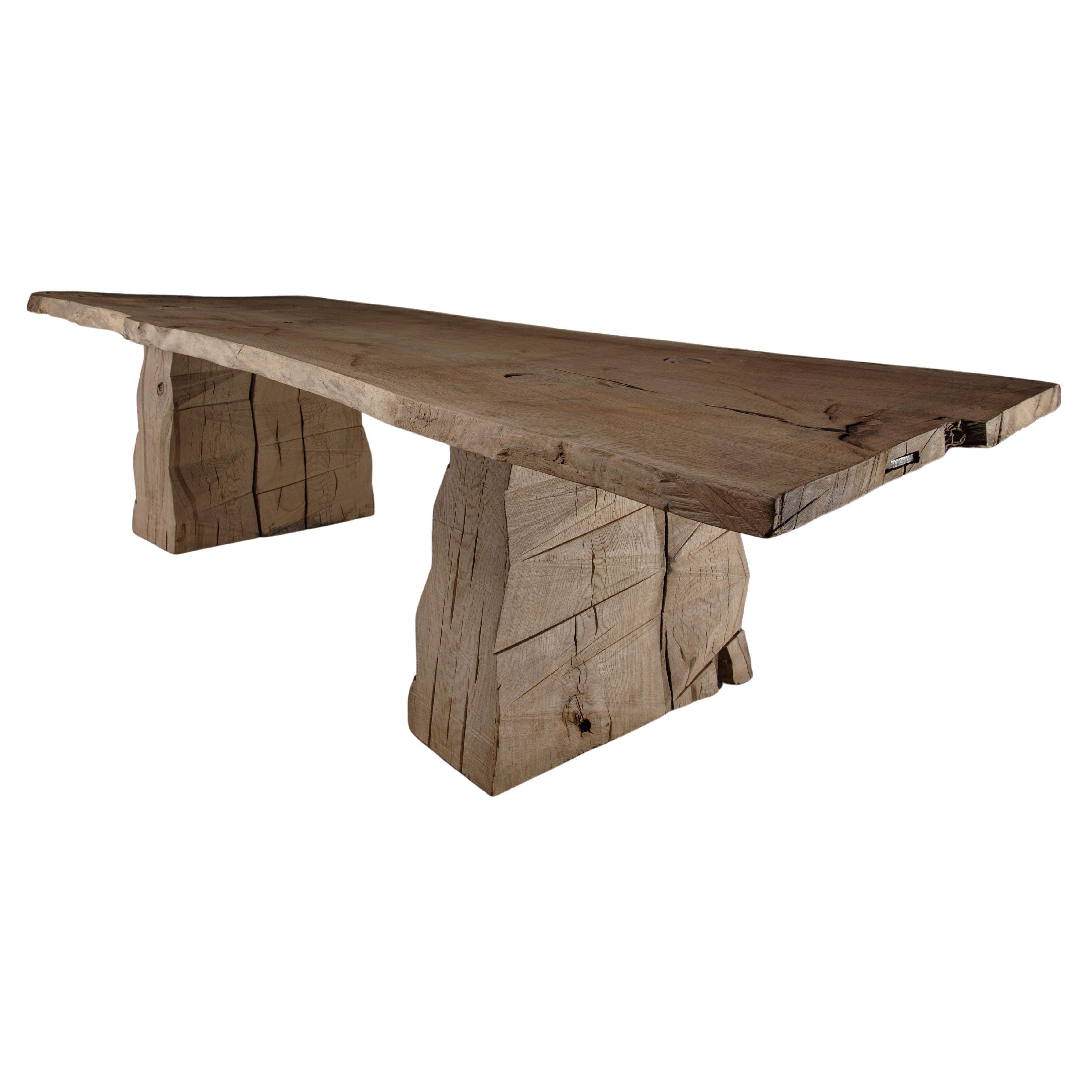 How long is a 10-person table?