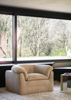 Sillón «Butter» de Tacchini, personalizable, diseñado por Faye Toogood