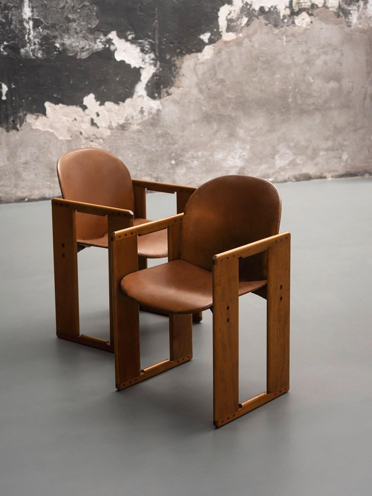 Customizable Tacchini Dialogo Armchair by Tobia Scarpa For Sale 1