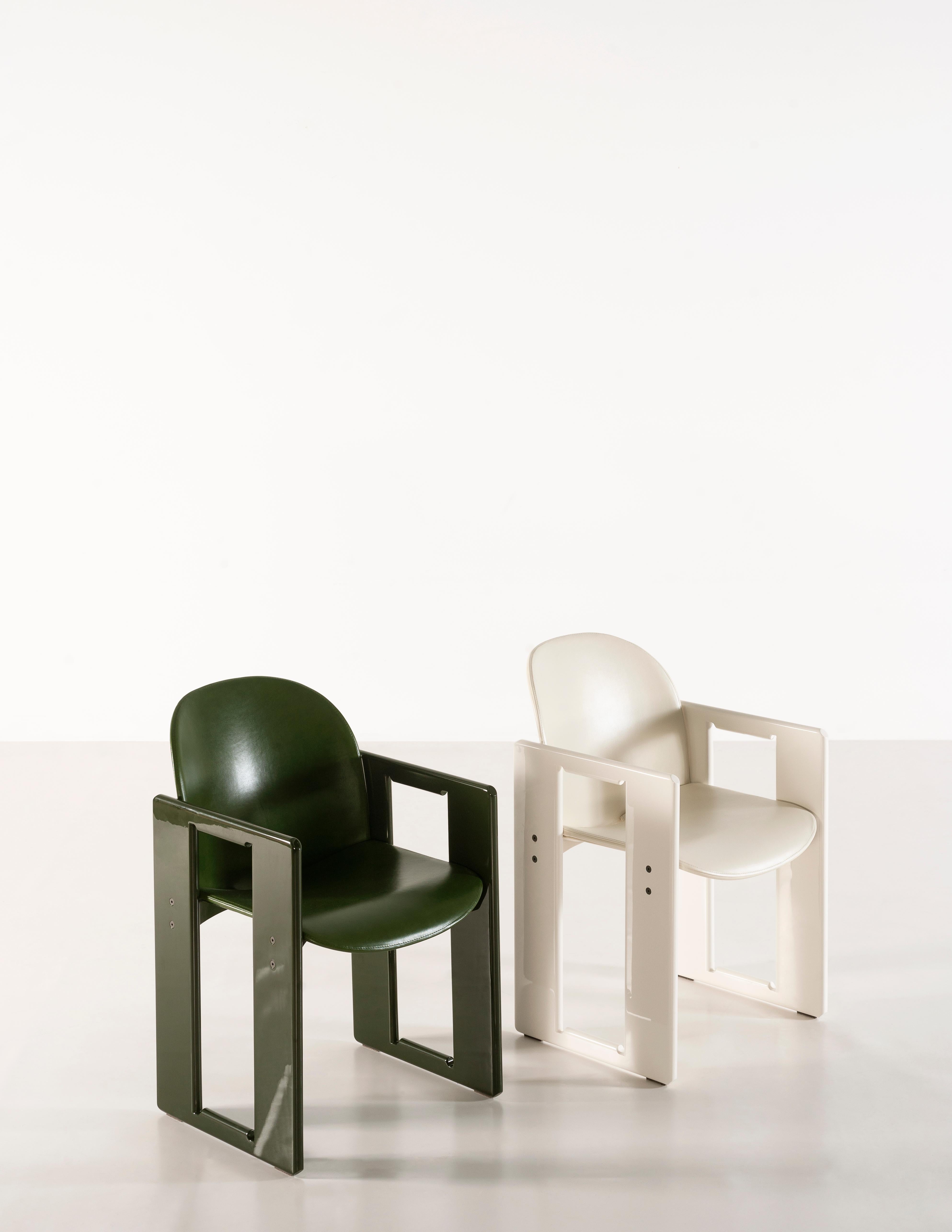 Sillón Tacchini Dialogo Laca Brillante personalizable by Tobia Scarpa Italiano en venta