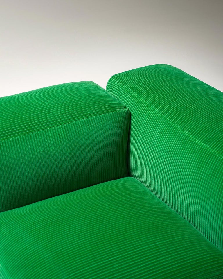 Customizable Tacchini Le Mura Modular Sofa Designed by  Mario Bellini For Sale 12