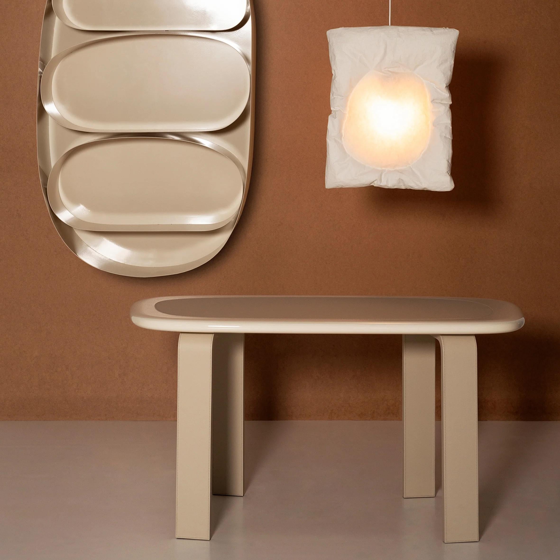 italien Table Tacchini Orbit personnalisable par Faye Toogood en vente