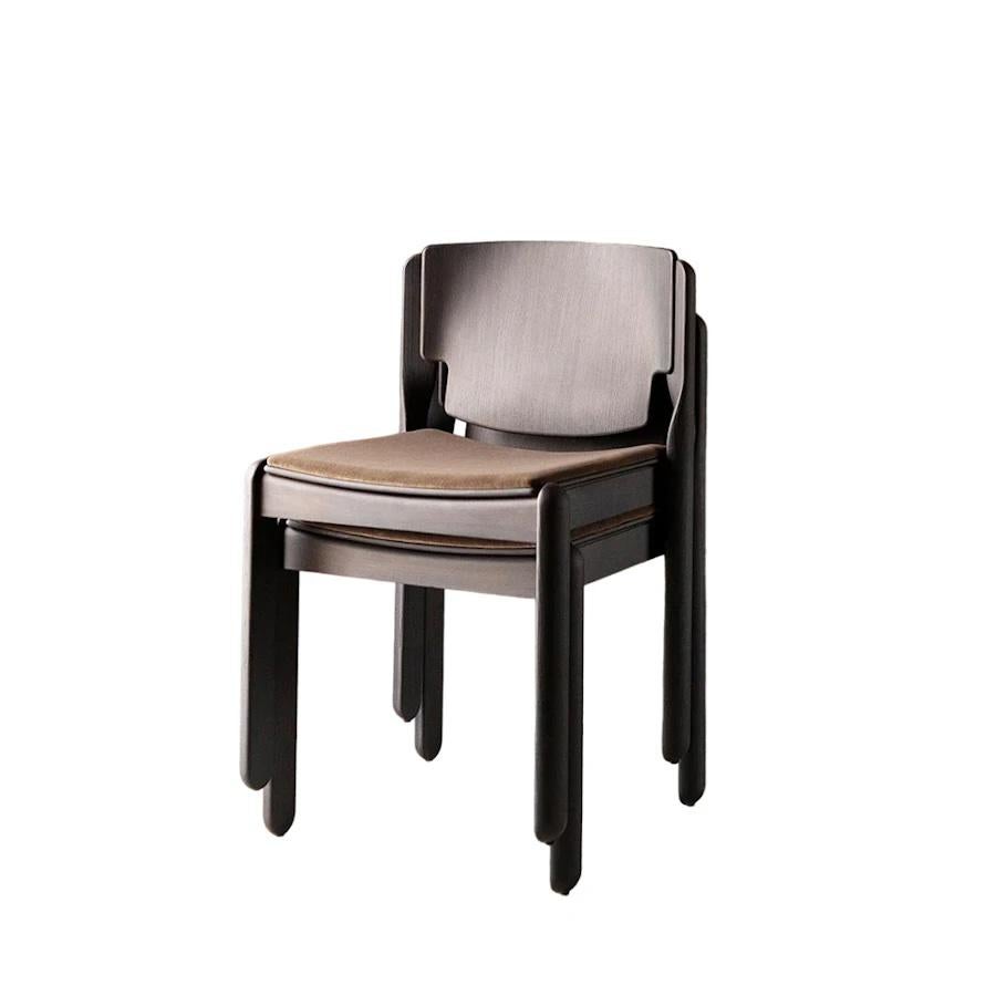 Sedia Paola Tacchini personalizzabile di Vico Magistretti In condizioni Nuovo in vendita a New York, NY