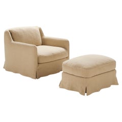 Poltrona girevole Vesta personalizzabile con poggiapiedi di Tacchini Design Studio