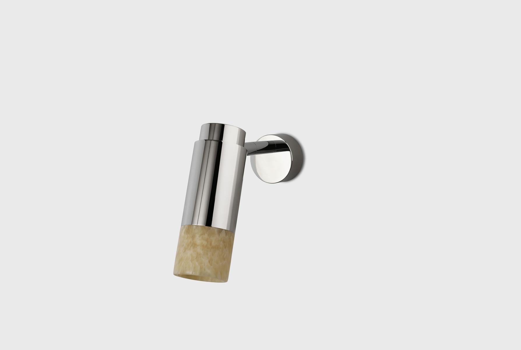 Aplique Personalizable 'Donya Pivot', Ónice Cilíndrico Ámbar, Acero Pulido Moderno en venta