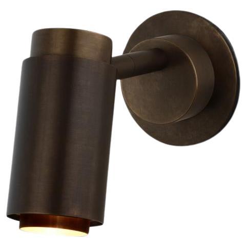 Anpassbare Wandleuchte 'Donya Pivot Reflector' von Anour Messing brüniert, Rückwand im Angebot
