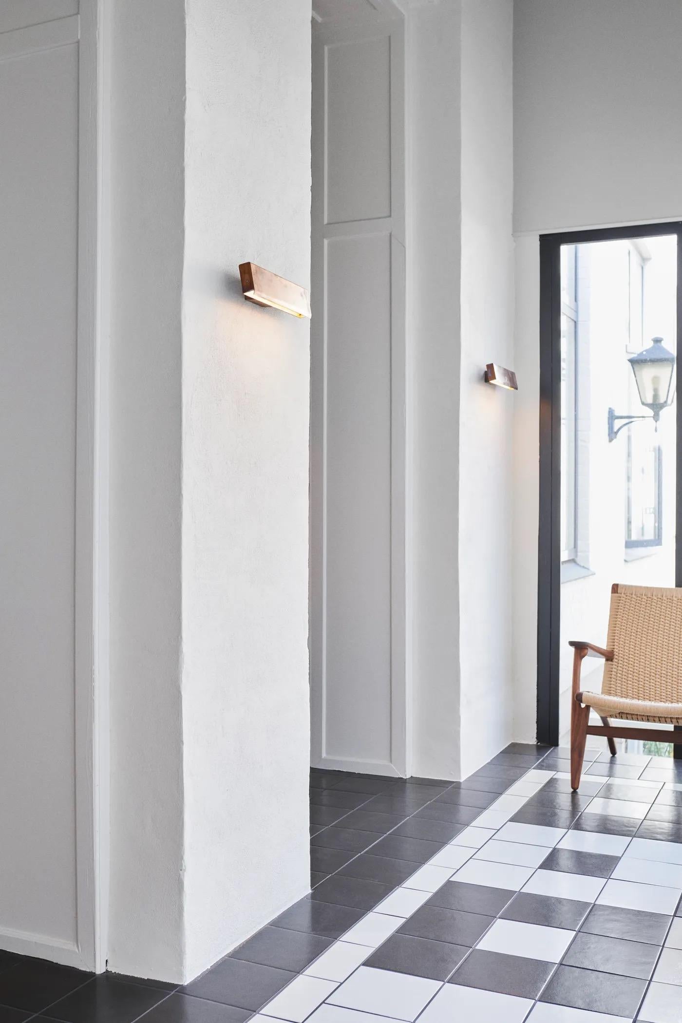 Lampe murale personnalisable 'Papilio' by Anour, Double, Browned Brass en vente 8