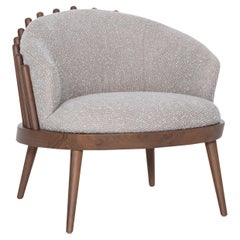 Fauteuil d'appoint personnalisable en finition noyer et bouclé gris - Collection Fane