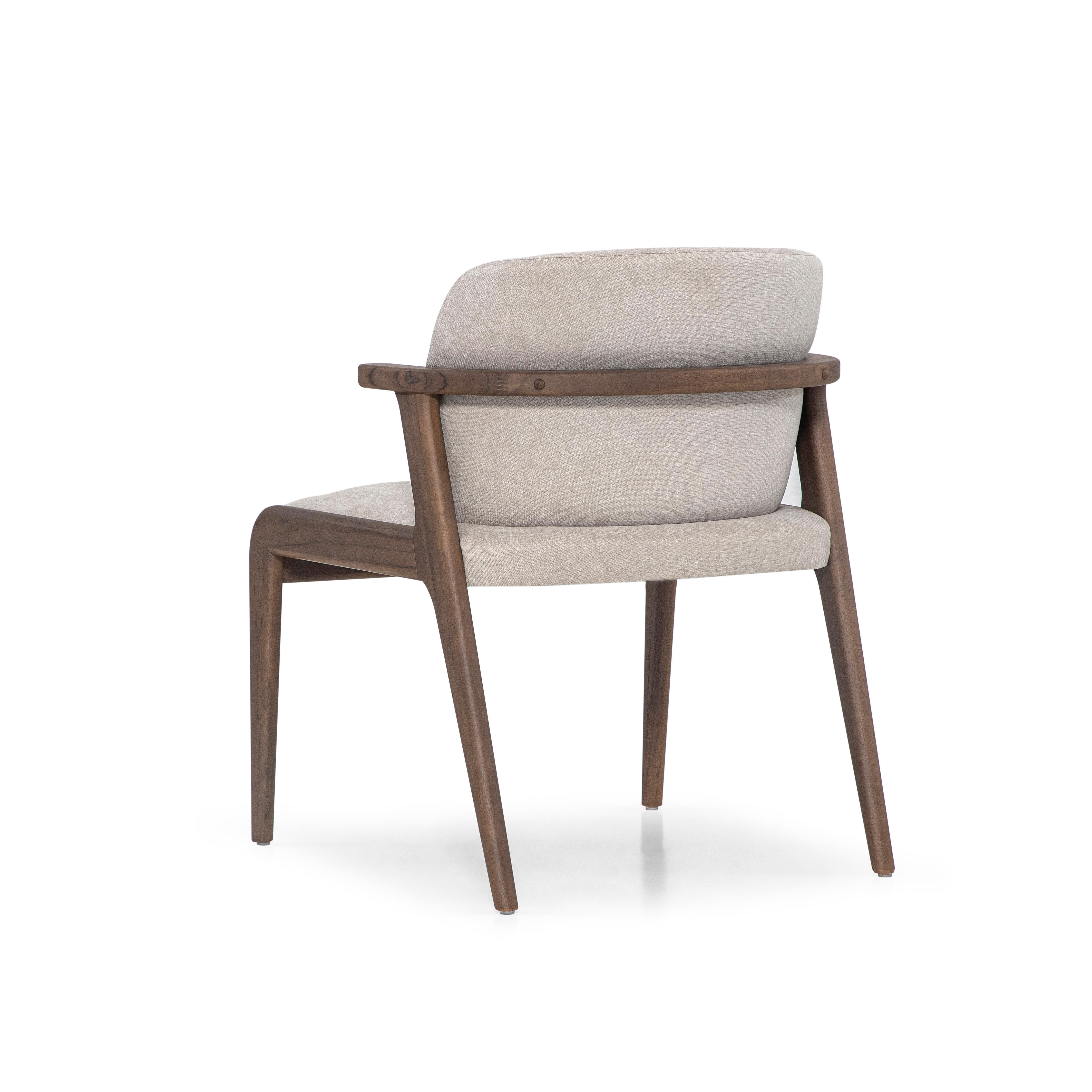 Anpassbarer Esszimmerstuhl in Nussbaum mit beigem Stoff - Kollektion Nowe im Angebot 2