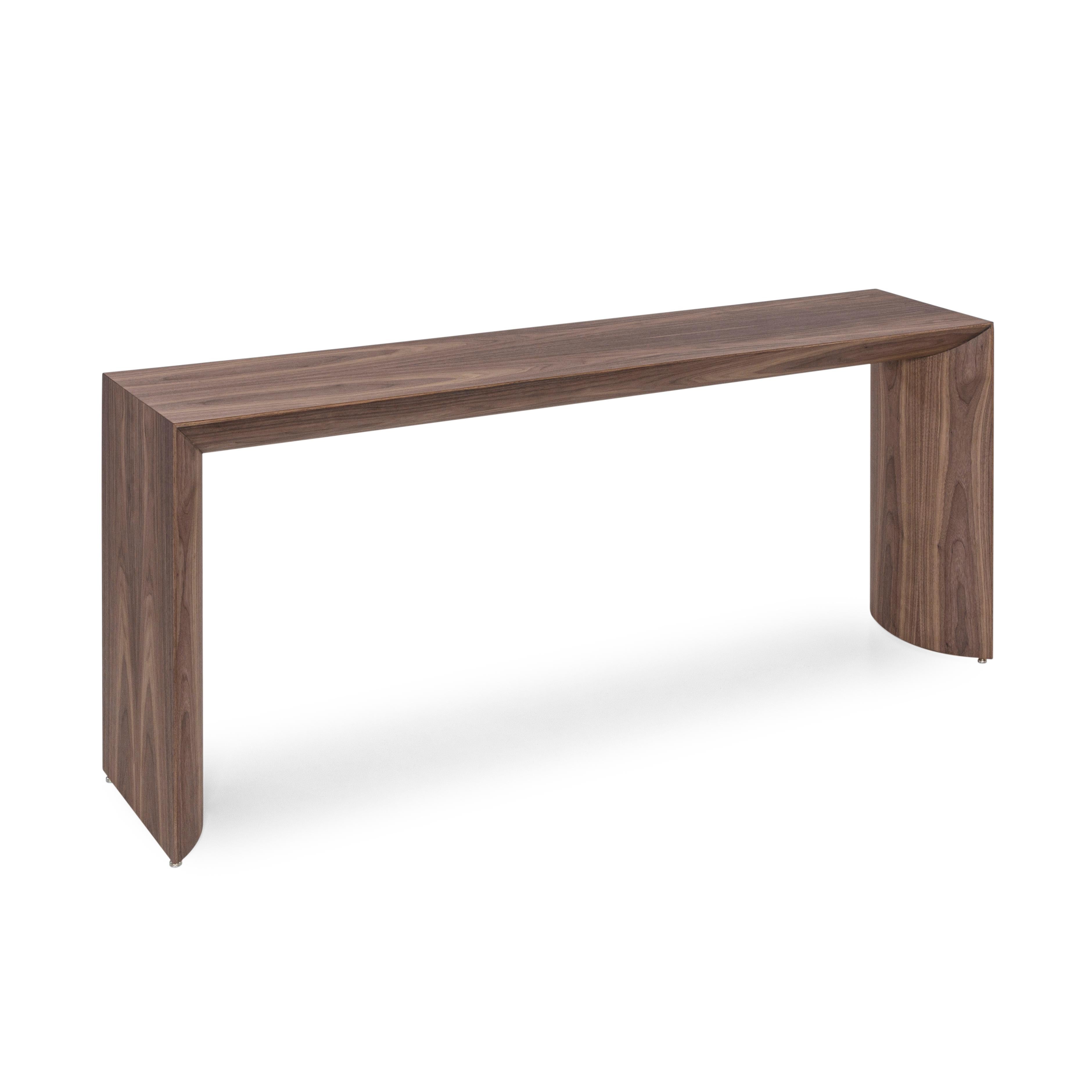 Brazilian Customizable Walnut Veneer Console Table with Minimalist Design – Gugge Line For Sale