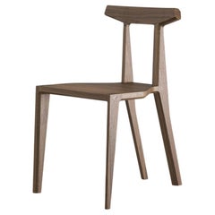 Silla de madera de nogal Orca personalizable by STUDIO GUD
