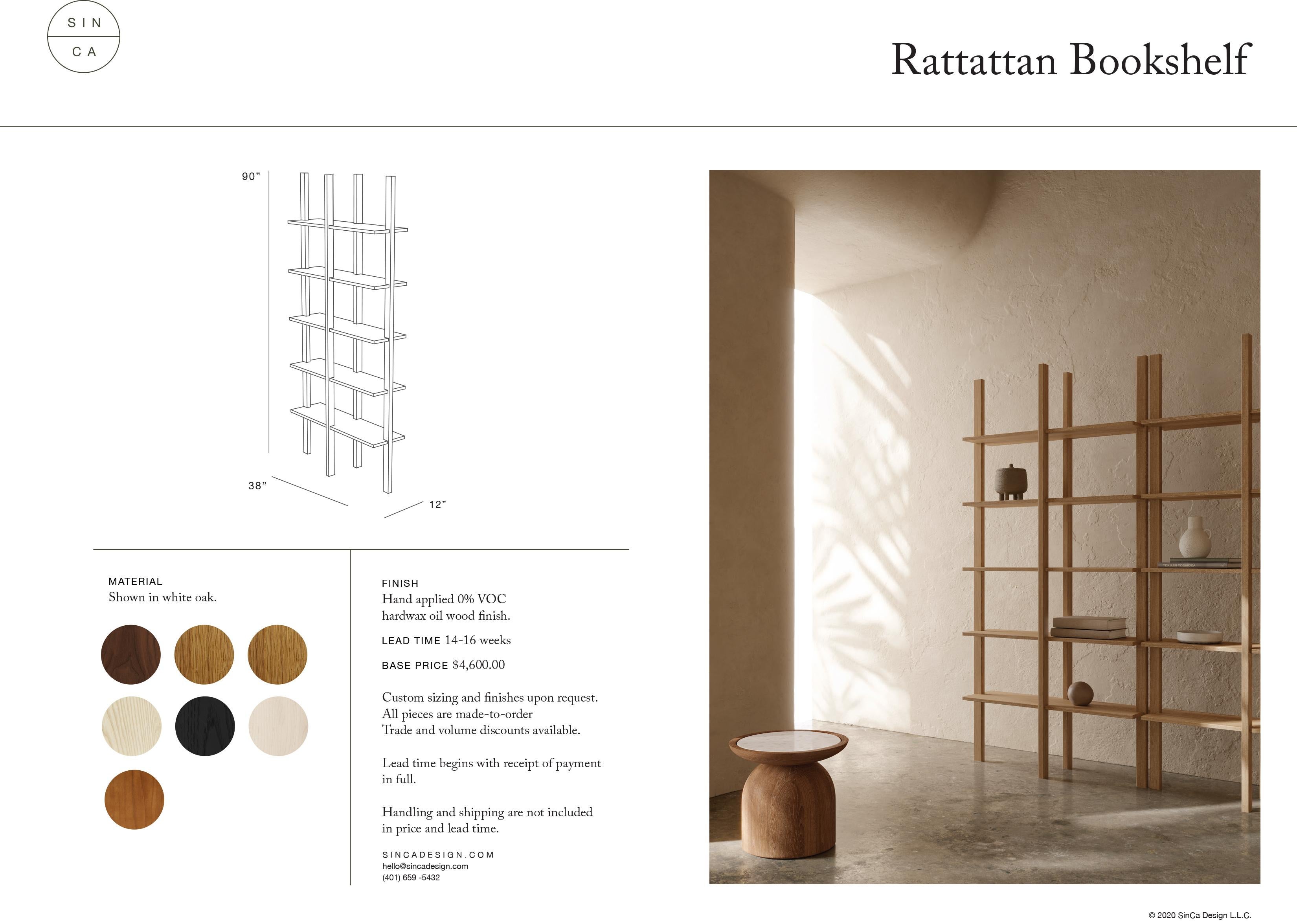 Individuell anpassbarer minimalistischer Bücherregal aus weißer Eiche von SinCa Design im Angebot 2