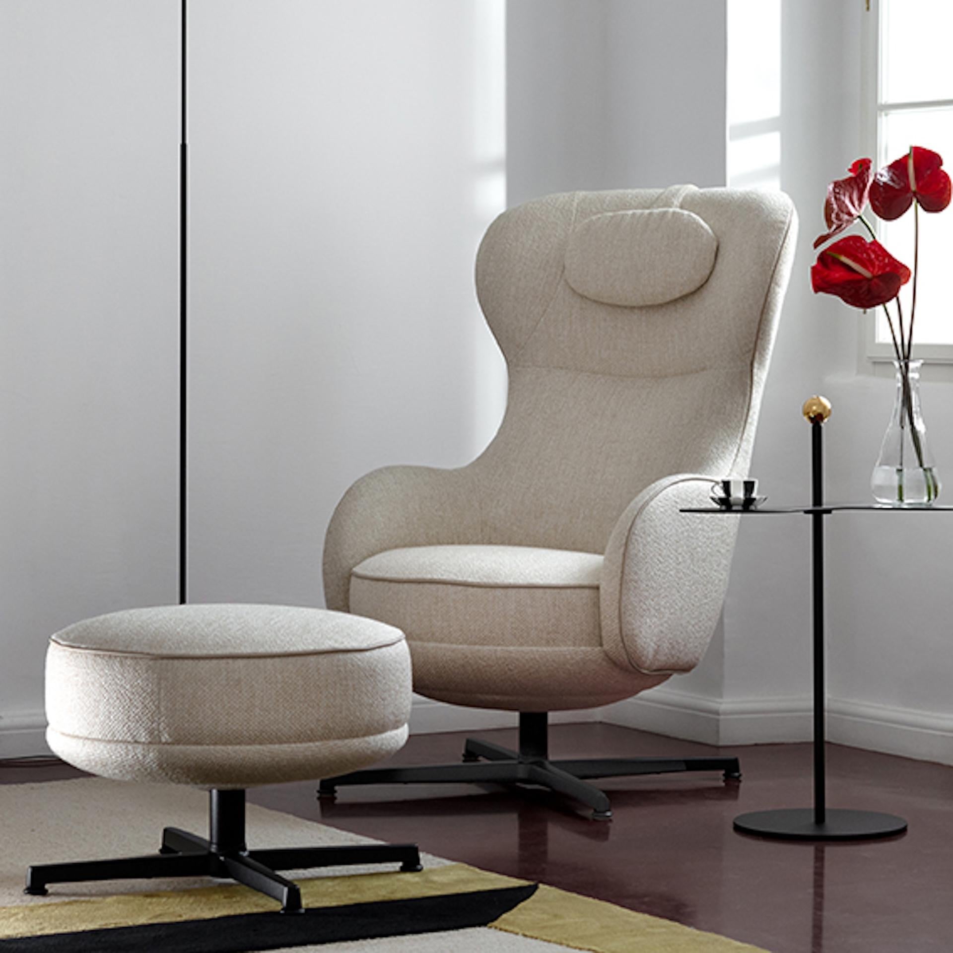 Tissu d'ameublement Fauteuil et pouf Wittmann Tuya personnalisables par Jaime Hayon en vente