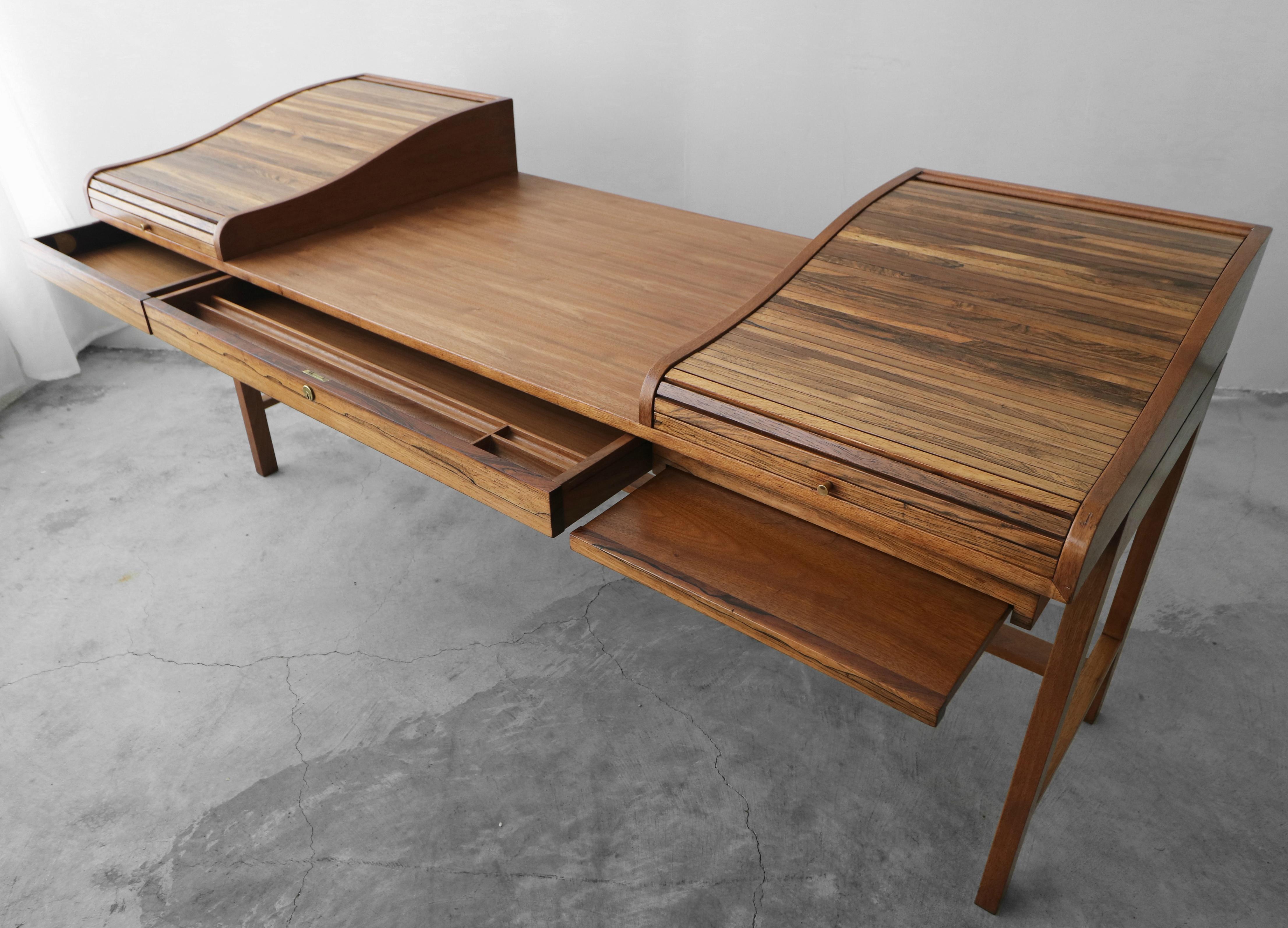 Customized Midcentury Rosewood and Walnut Desk by Edward Wormley for Dunbar 1
