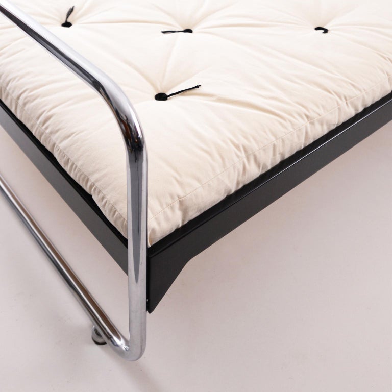 Customized Original Tubular Steel Futon Bed in German Modernism Style For  Sale at 1stDibs