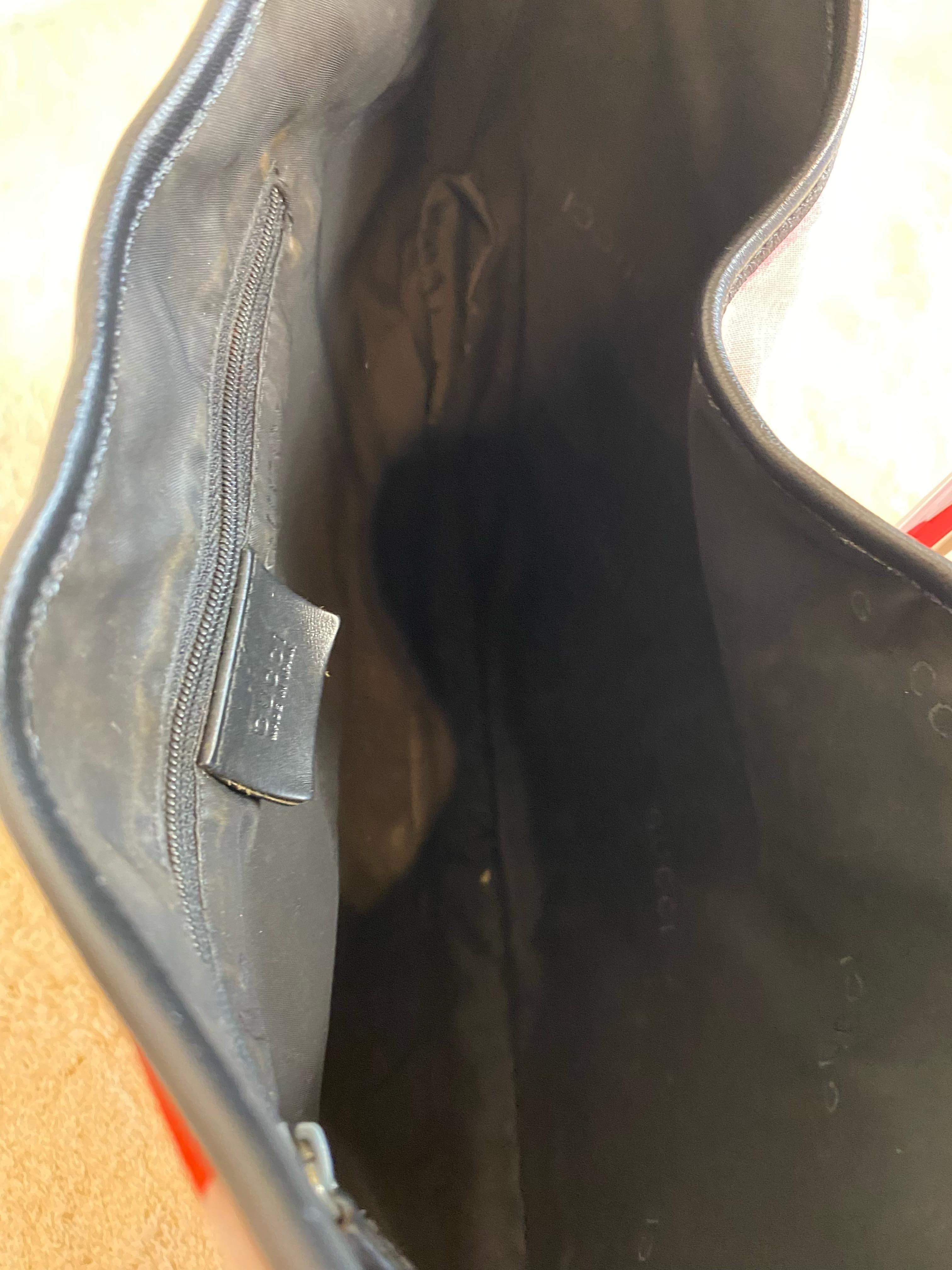 Sac Gucci Jackie vintage personnalisé. en vente 4