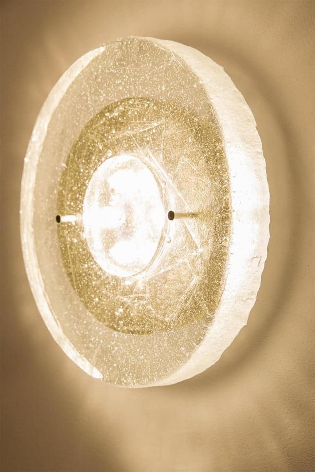 Custum Made Fused Bull's-Eye Glas und Messing Wandleuchte oder Flush Mount im Angebot 8