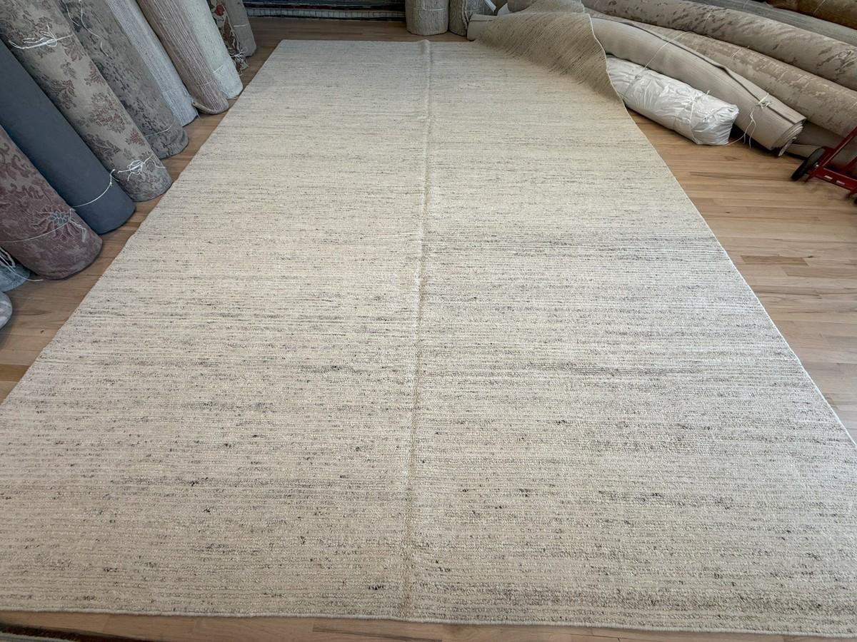 XXI secolo e contemporaneo Tappeto per aree con design Cut and Looping in vendita