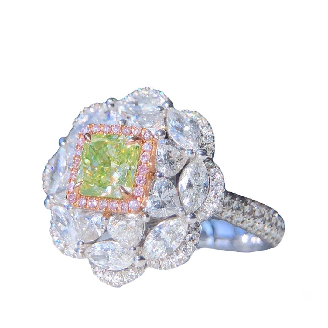 Modern Cut Cornered Square Fancy Green-Yellow Diamond Cocktail Halo Ring 1.03 Carat SI1 For Sale