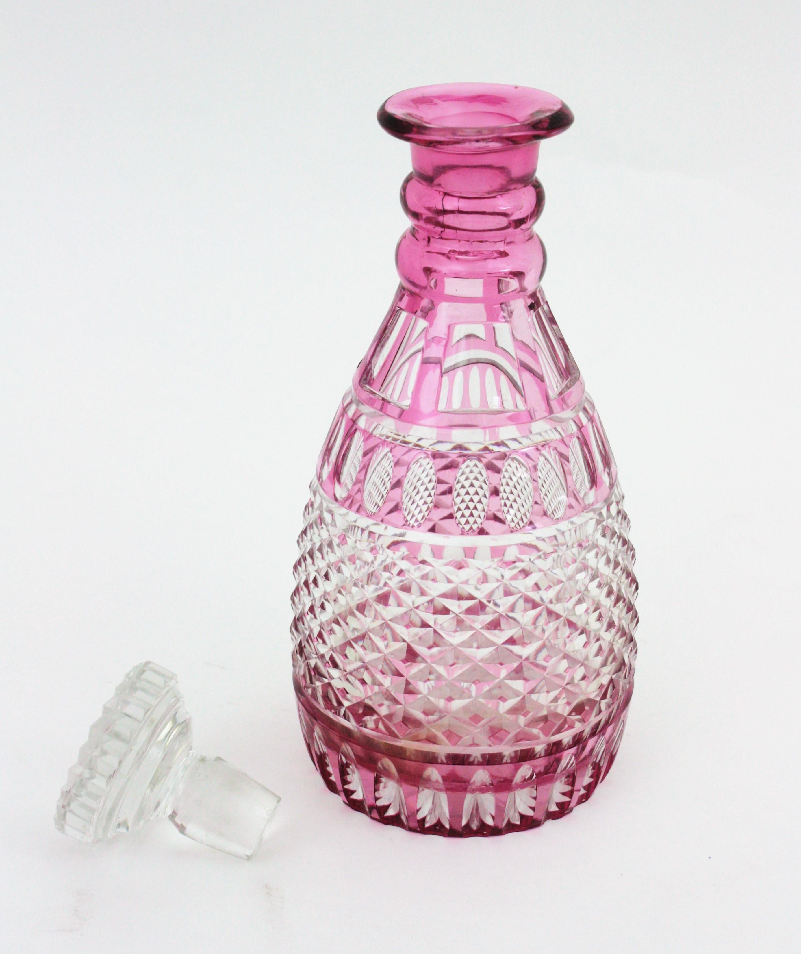 Set di decanter per bevande in cristallo rosa e trasparente e argento in vendita 7