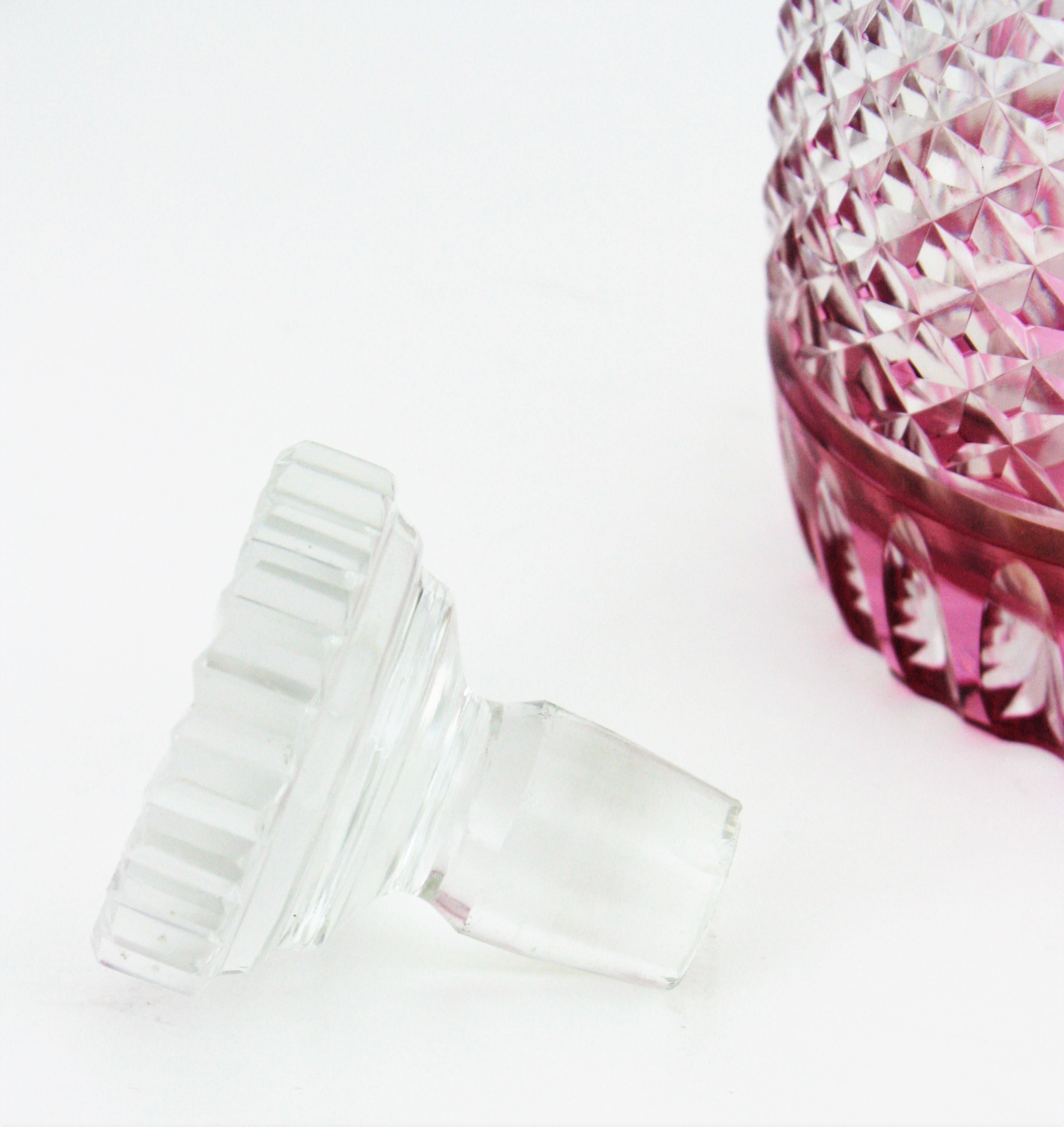 Getränke-Dekanter-Set aus rosa und klarem geschliffenem Kristall und Silber im Angebot 9