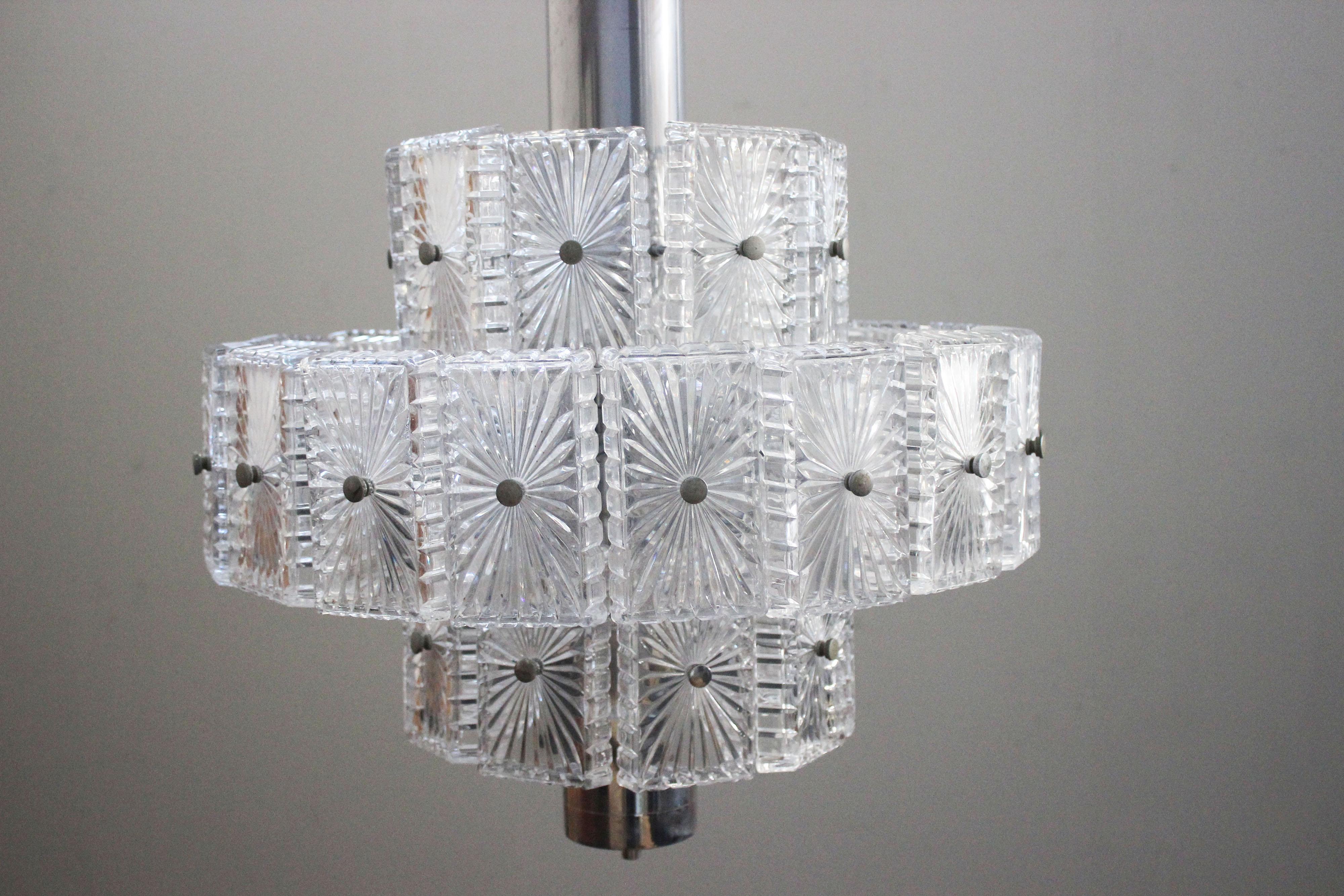 Lampadario in cristallo tagliato, anni '70 in vendita 2