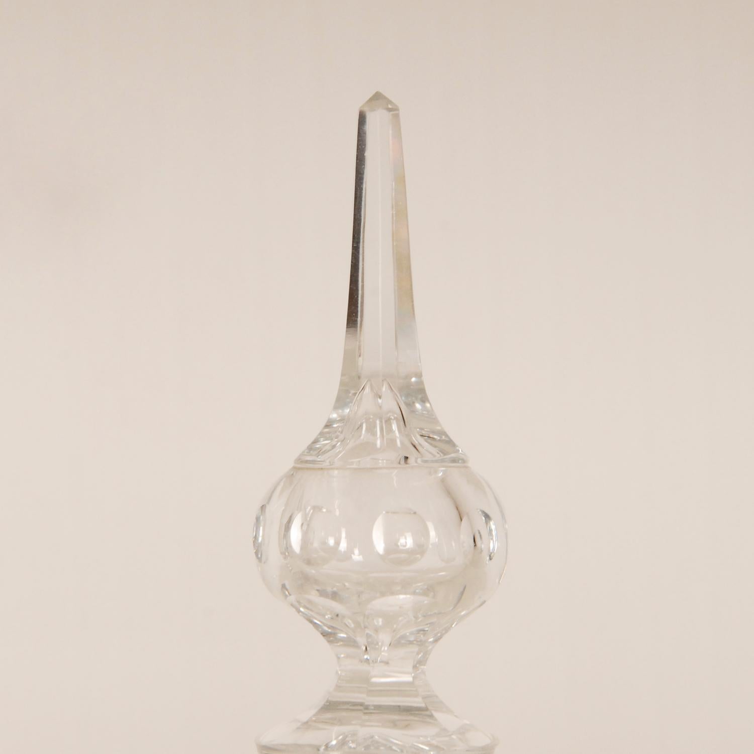 Pot à gingembre coupe en cristal taillé sur pied Drageoir Compotier avec couvercle 19ème siècle  en vente 7