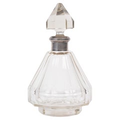 Decantador de cristal tallado, montura de plata, Siglo XX