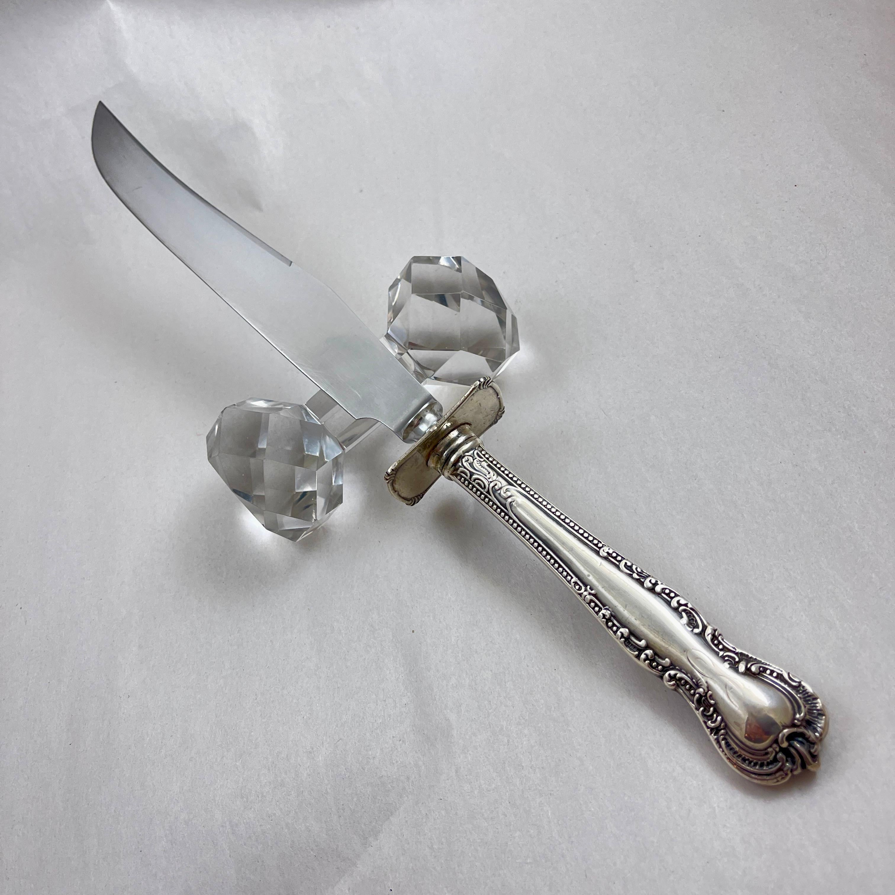 Classique américain Porte-couteau à sculpter en cristal taillé en vente