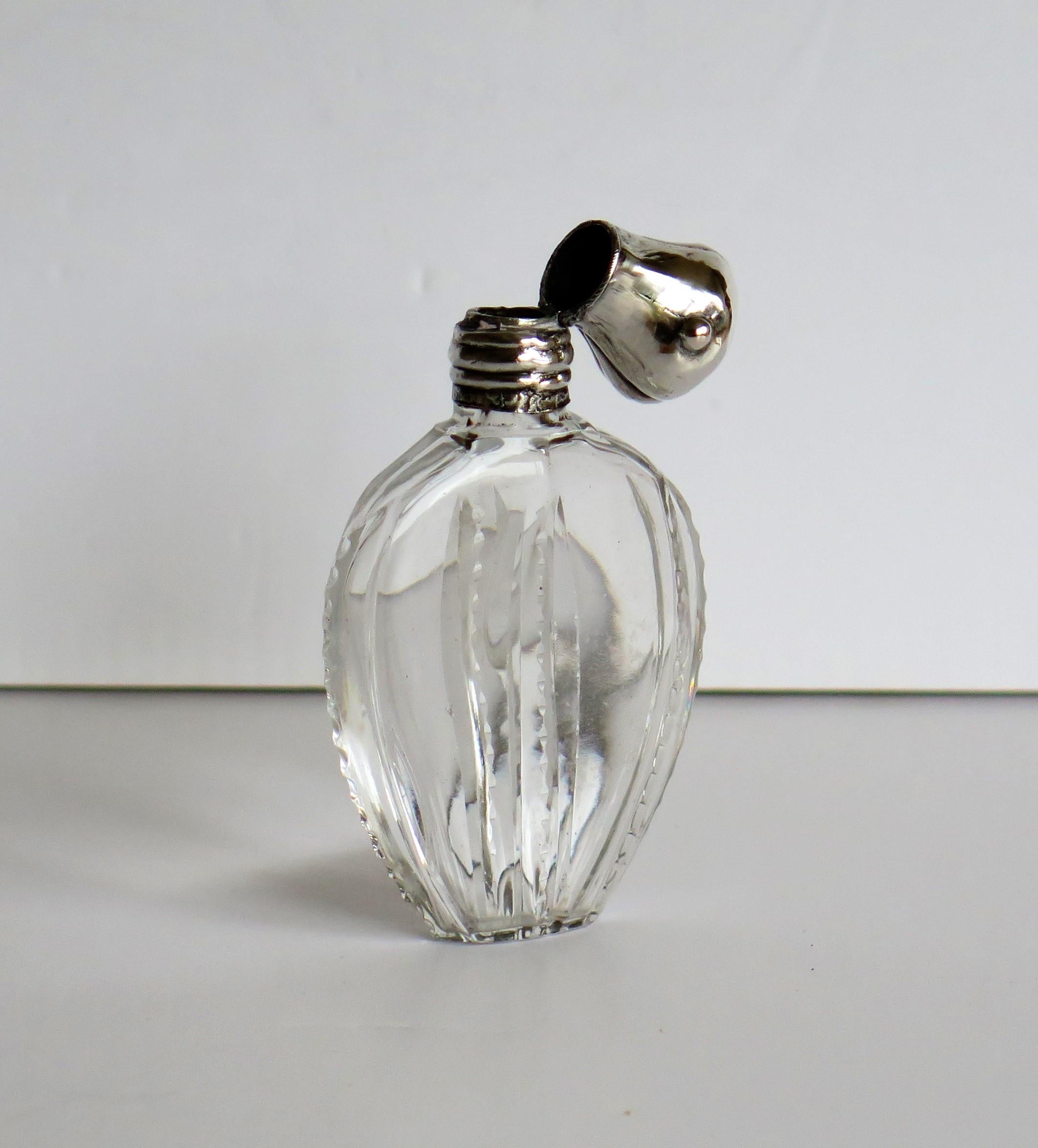 Cut Crystal Glass Perfume Bottle with Silver Top, French, Late 19th Century 3