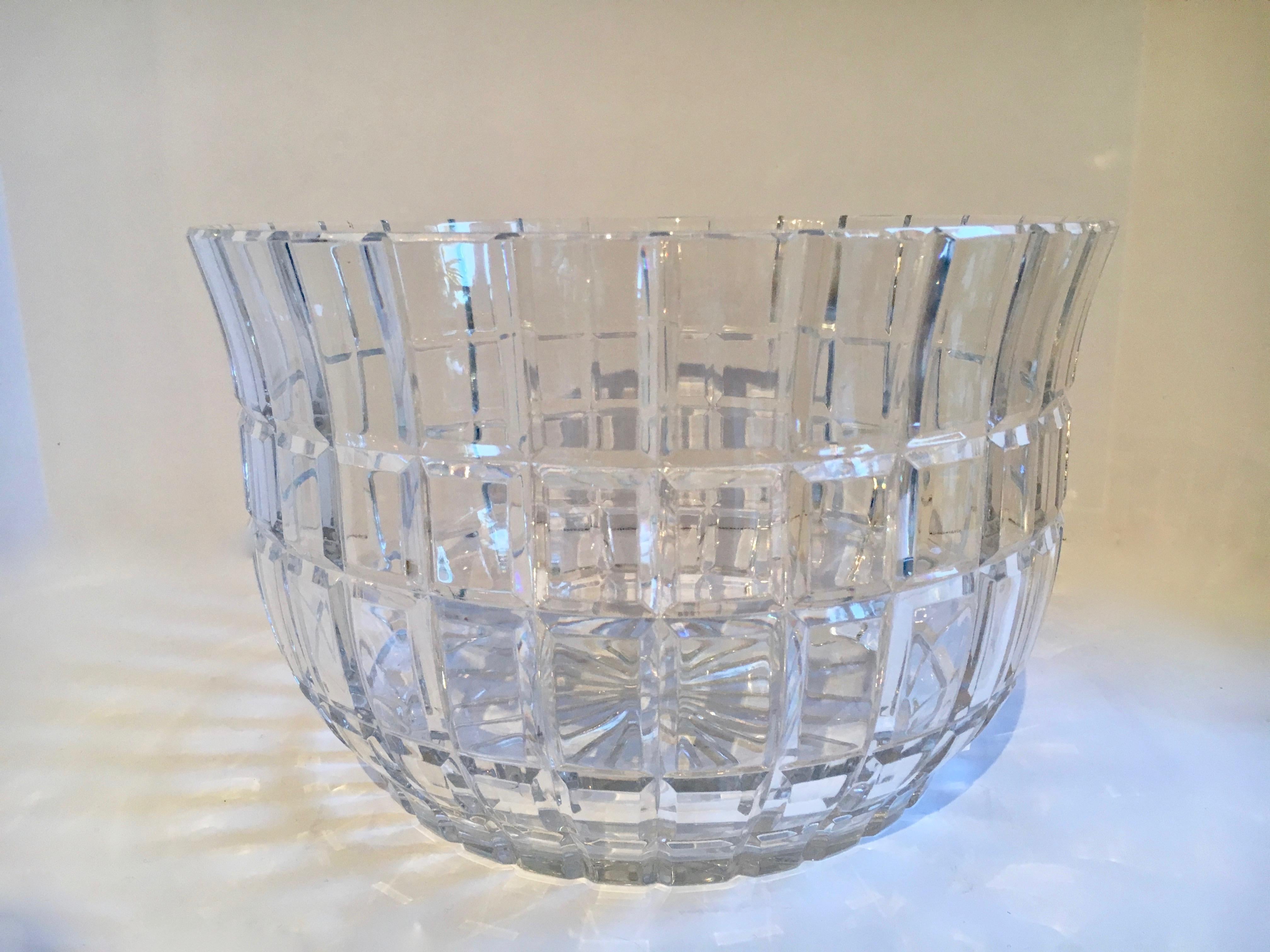 Cut crystal salad bowl, a beautifully designed and shaped bowl for salads, veggies, center piece, with a great shape for any occasion. A lovely and very heavy piece.