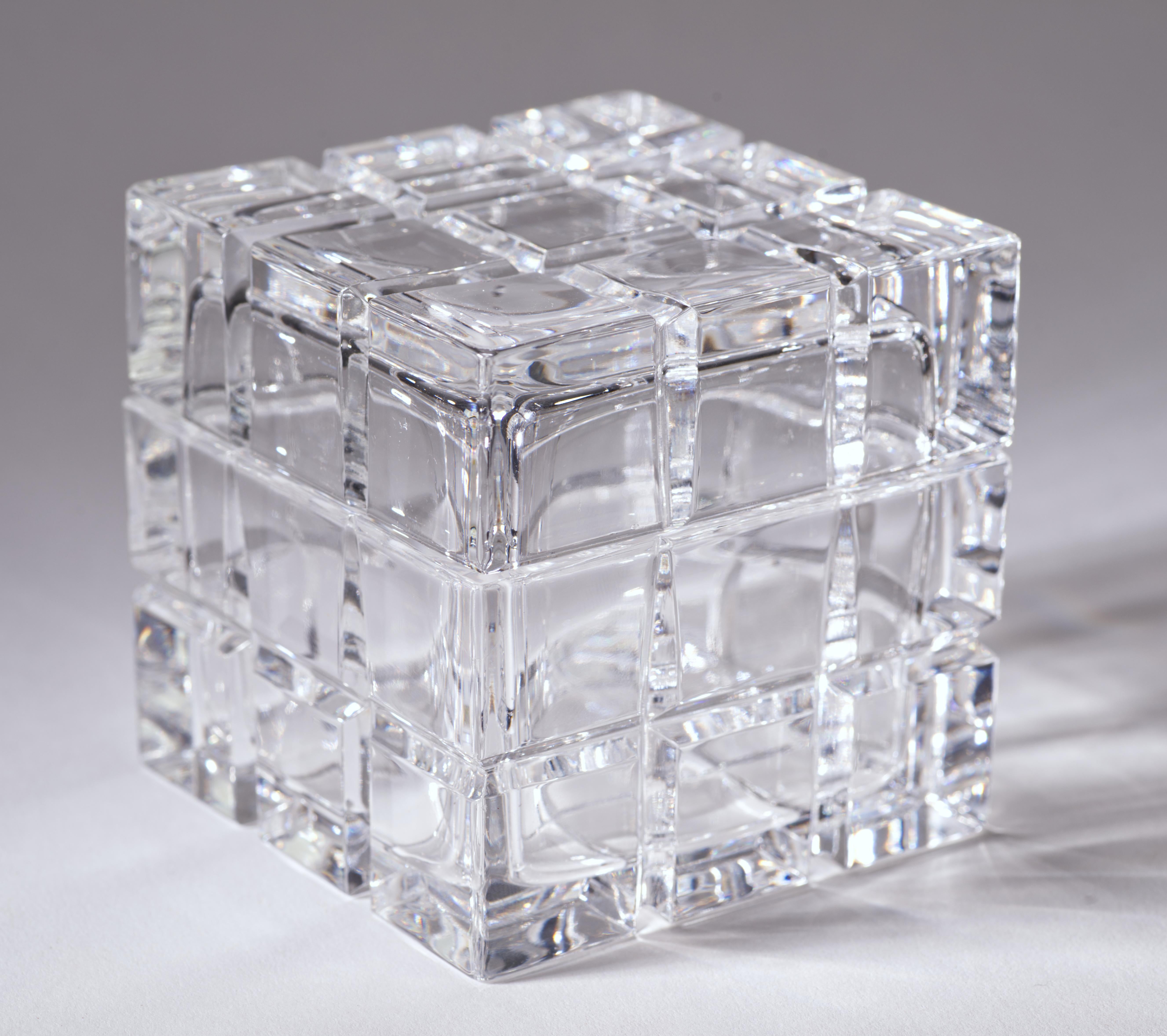 Caja cuadrada de cristal tallado con tapa de Tiffany & Co. Regencia de Hollywood en venta