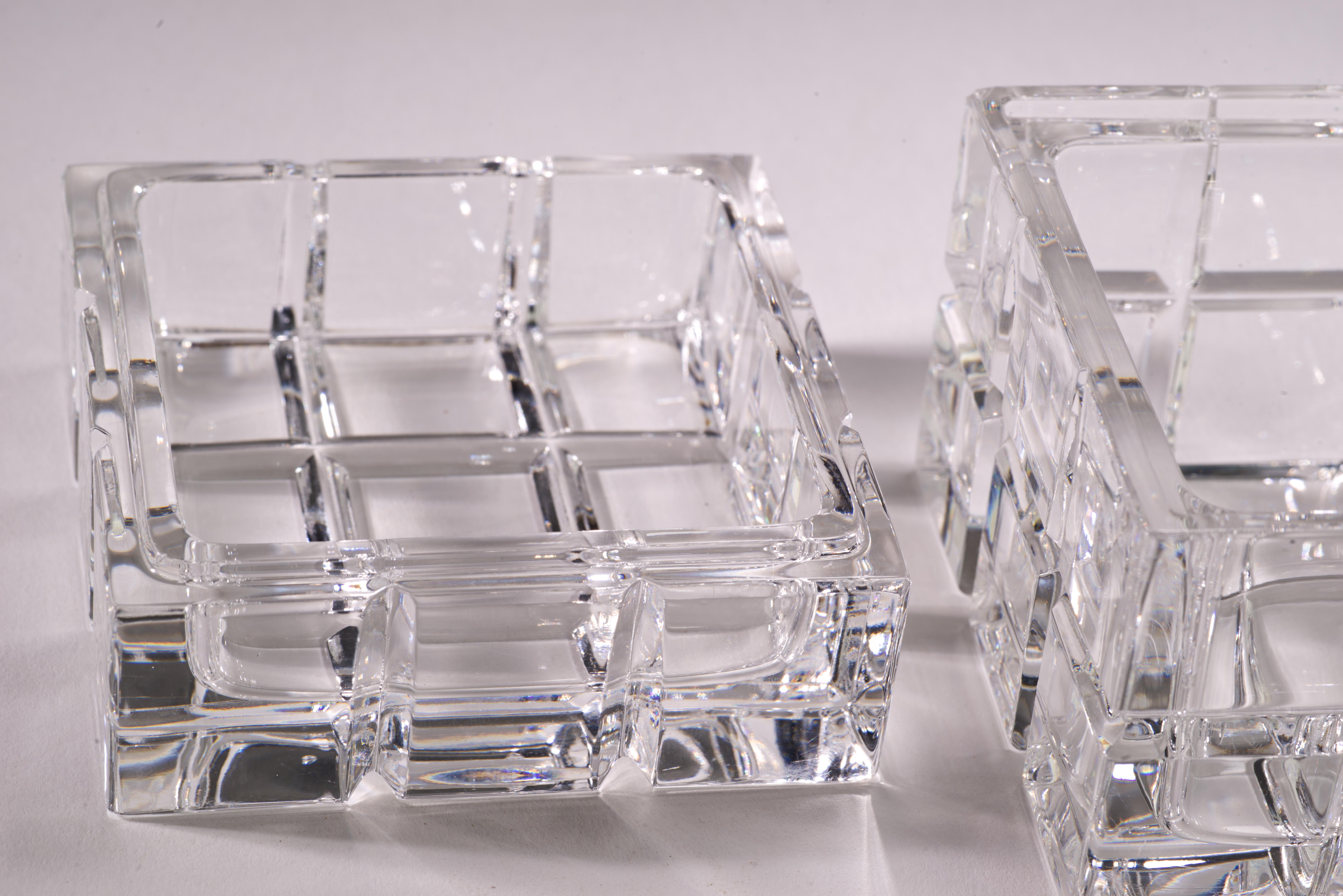 Caja cuadrada de cristal tallado con tapa de Tiffany & Co. siglo XX en venta