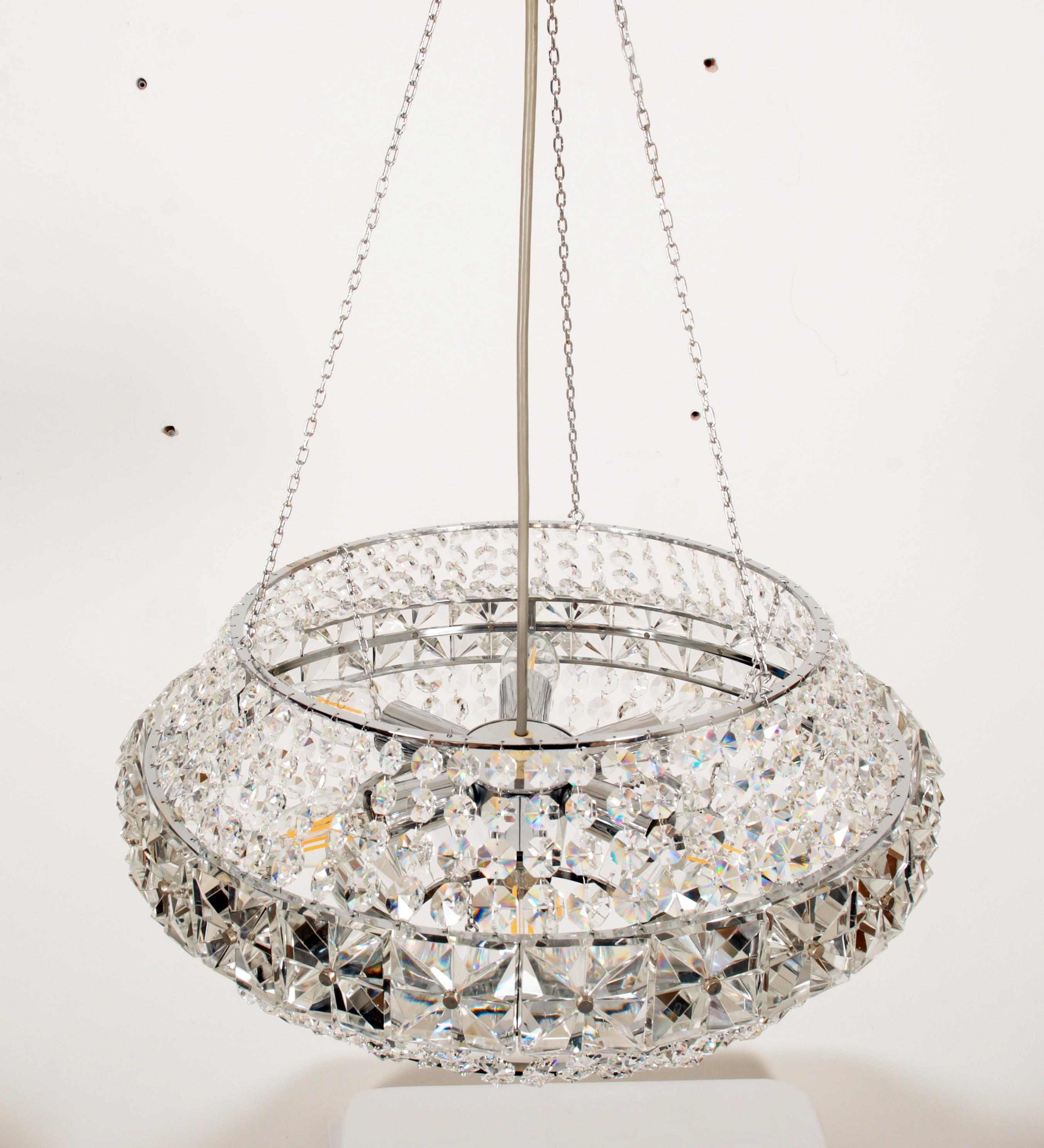 Late 20th Century Cut Crystals Chandelier from the Late 1970s For Sale