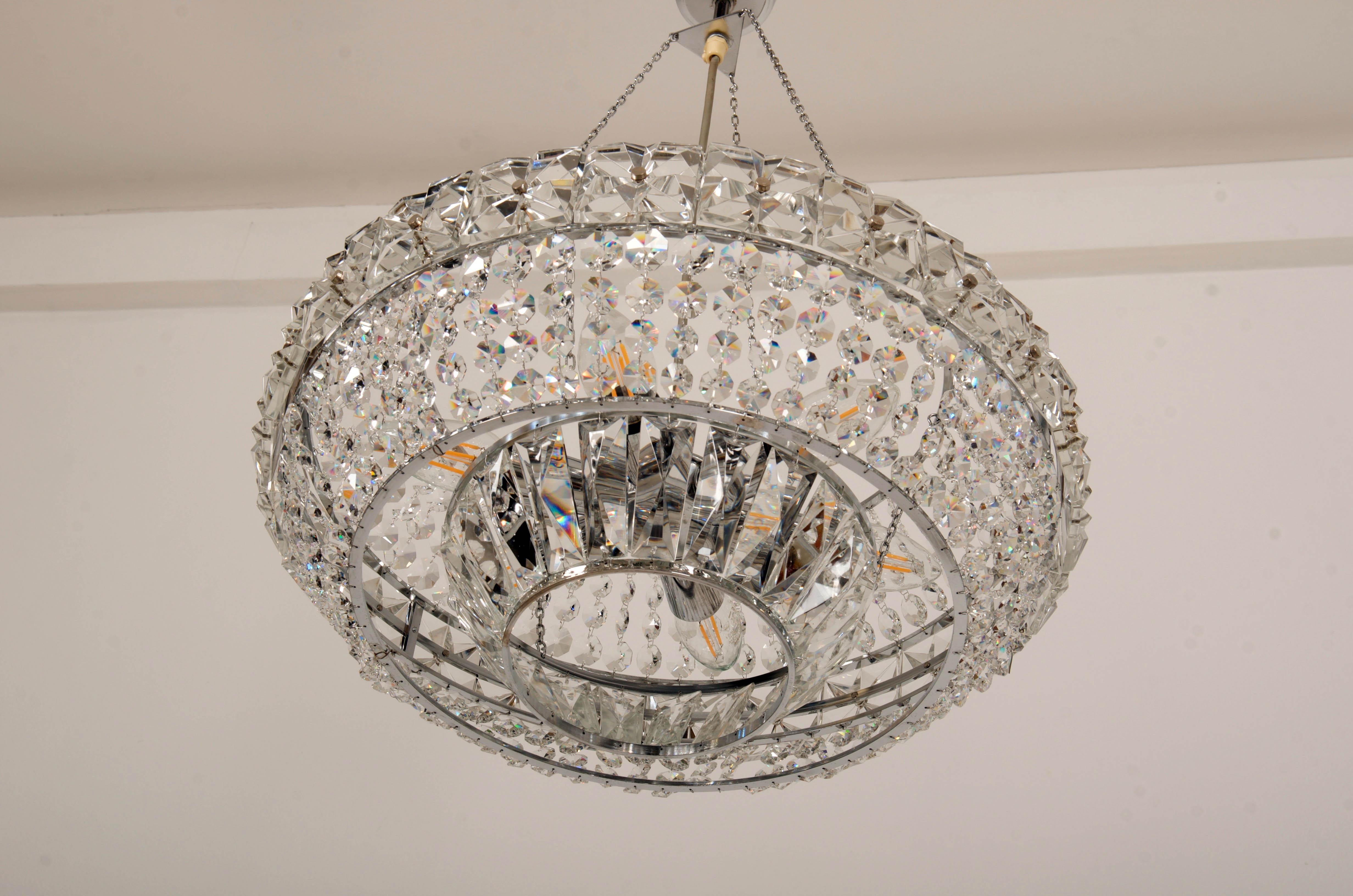 Cut Crystals Chandelier from the Late 1970s For Sale 1