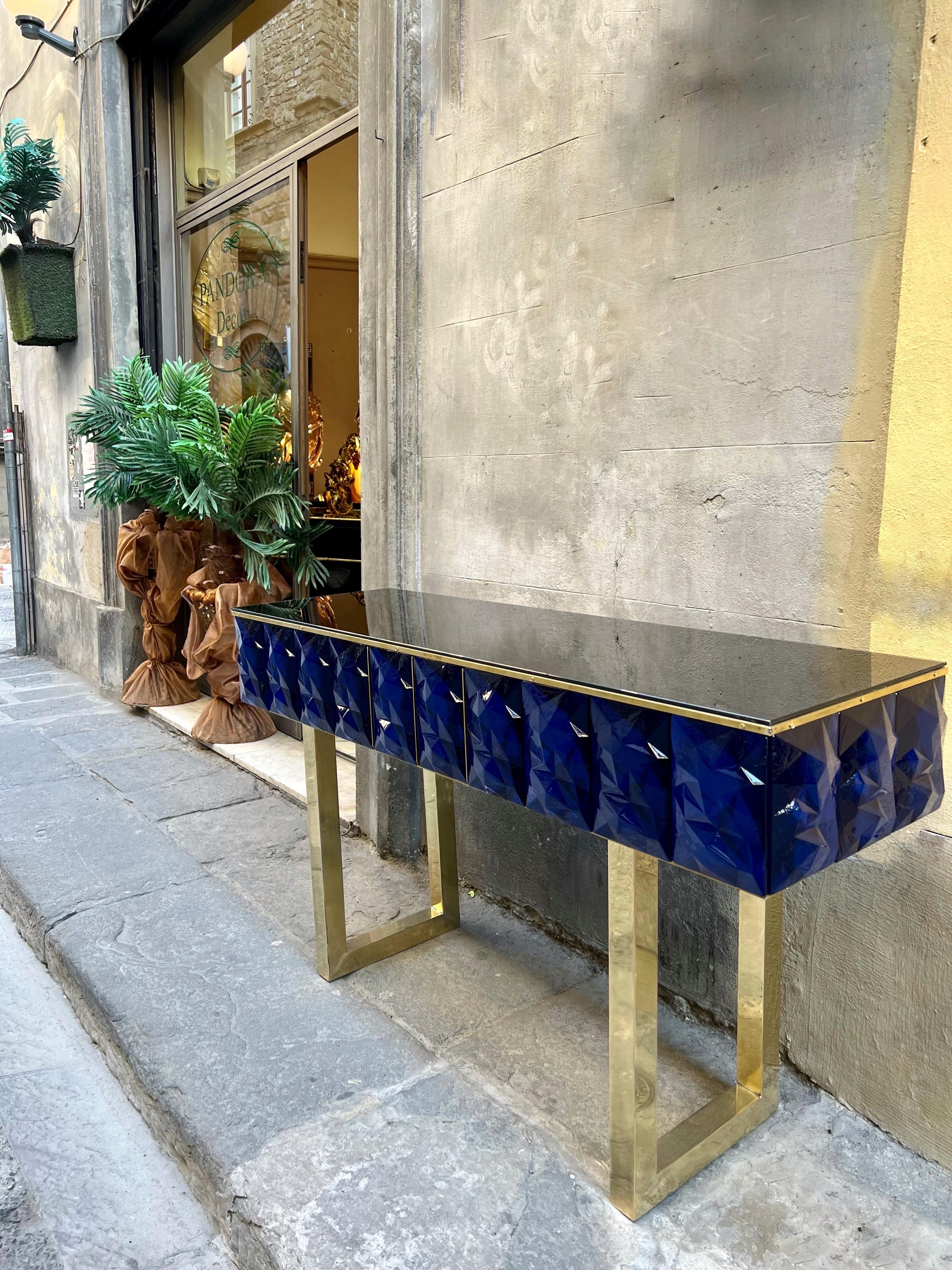 The Moderns Diamond Shape Blue Murano Console Table Black Opaline Brass Glass Top en vente 5