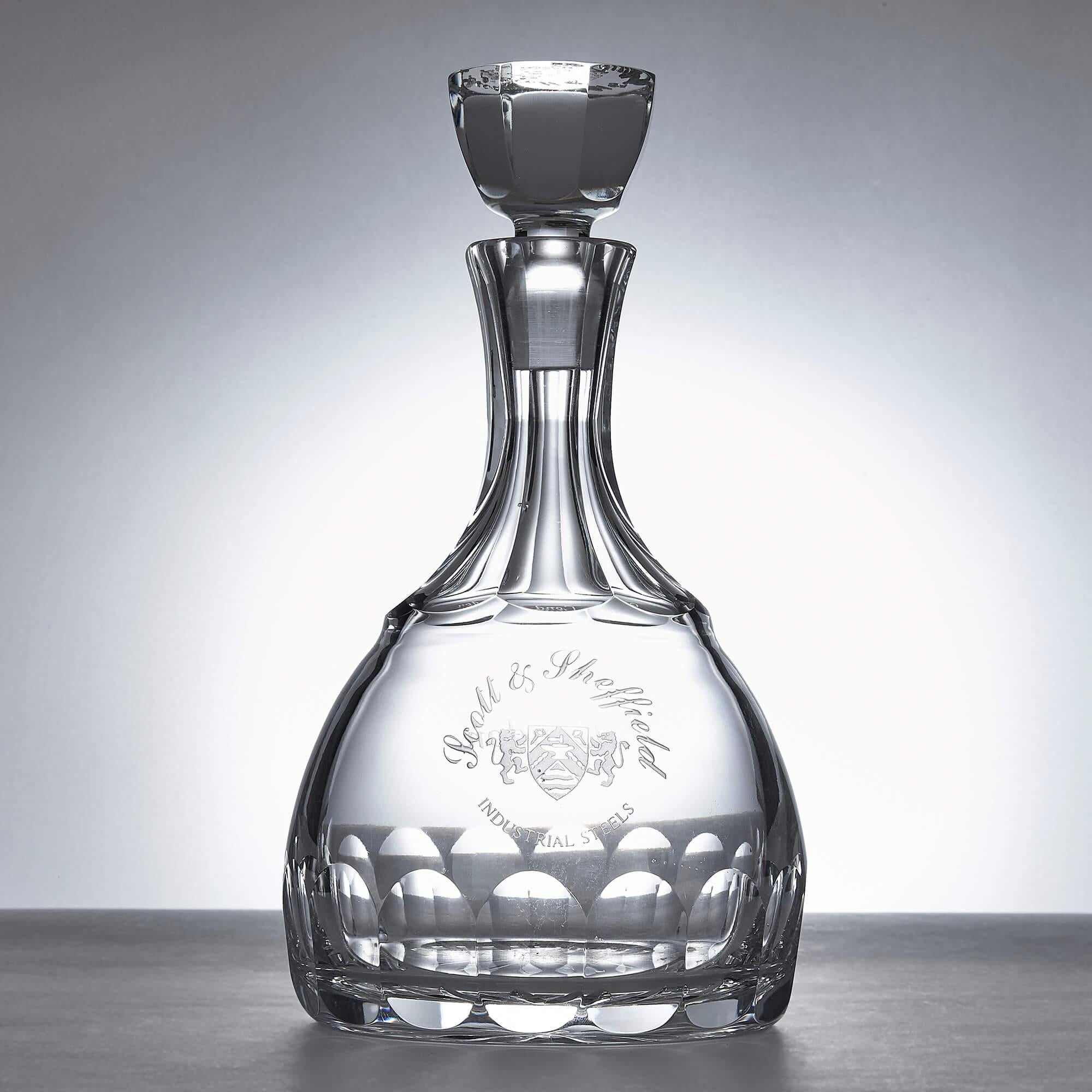 Fin du 20e siècle Carafe à sherry en verre taillé et argent de Roberts & Belk en vente