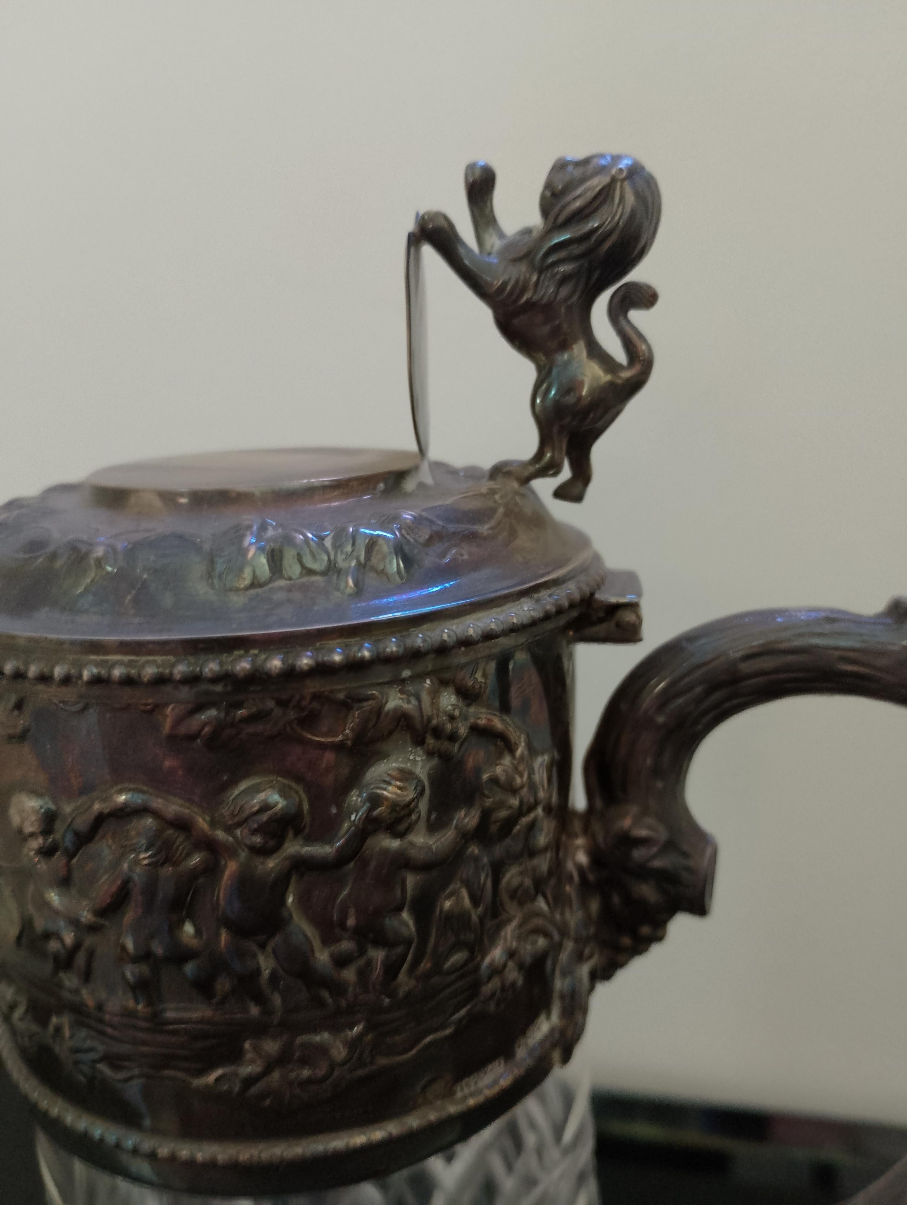 Cruche à claret en verre taillé, Italie 1940 en vente 4