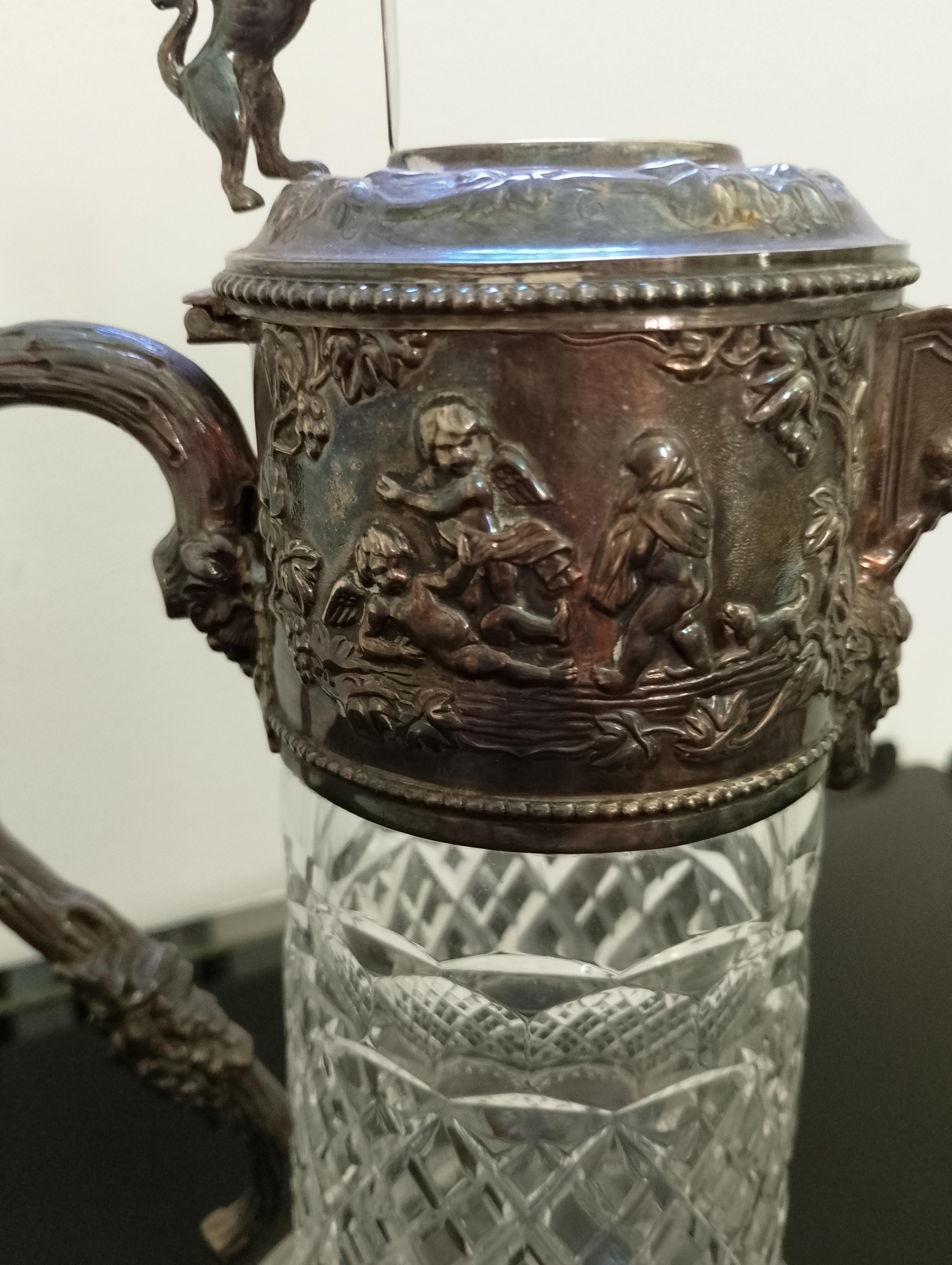 20ième siècle Cruche à claret en verre taillé, Italie 1940 en vente