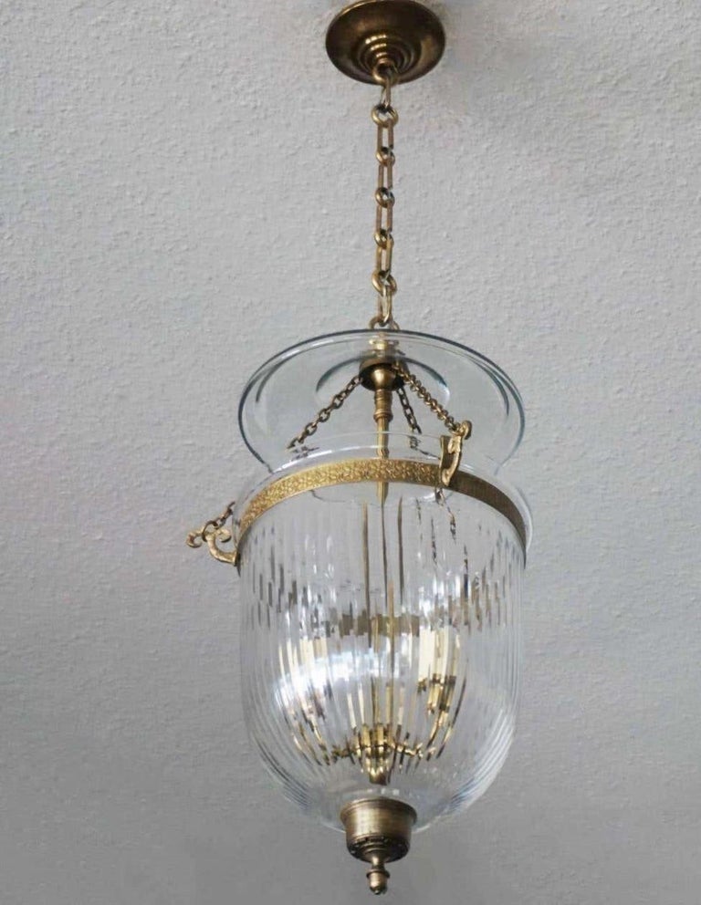 Cut Glass Criytal Bell Jar Lantern, England, circa 1930-1939 In Good Condition For Sale In Frankfurt am Main, DE