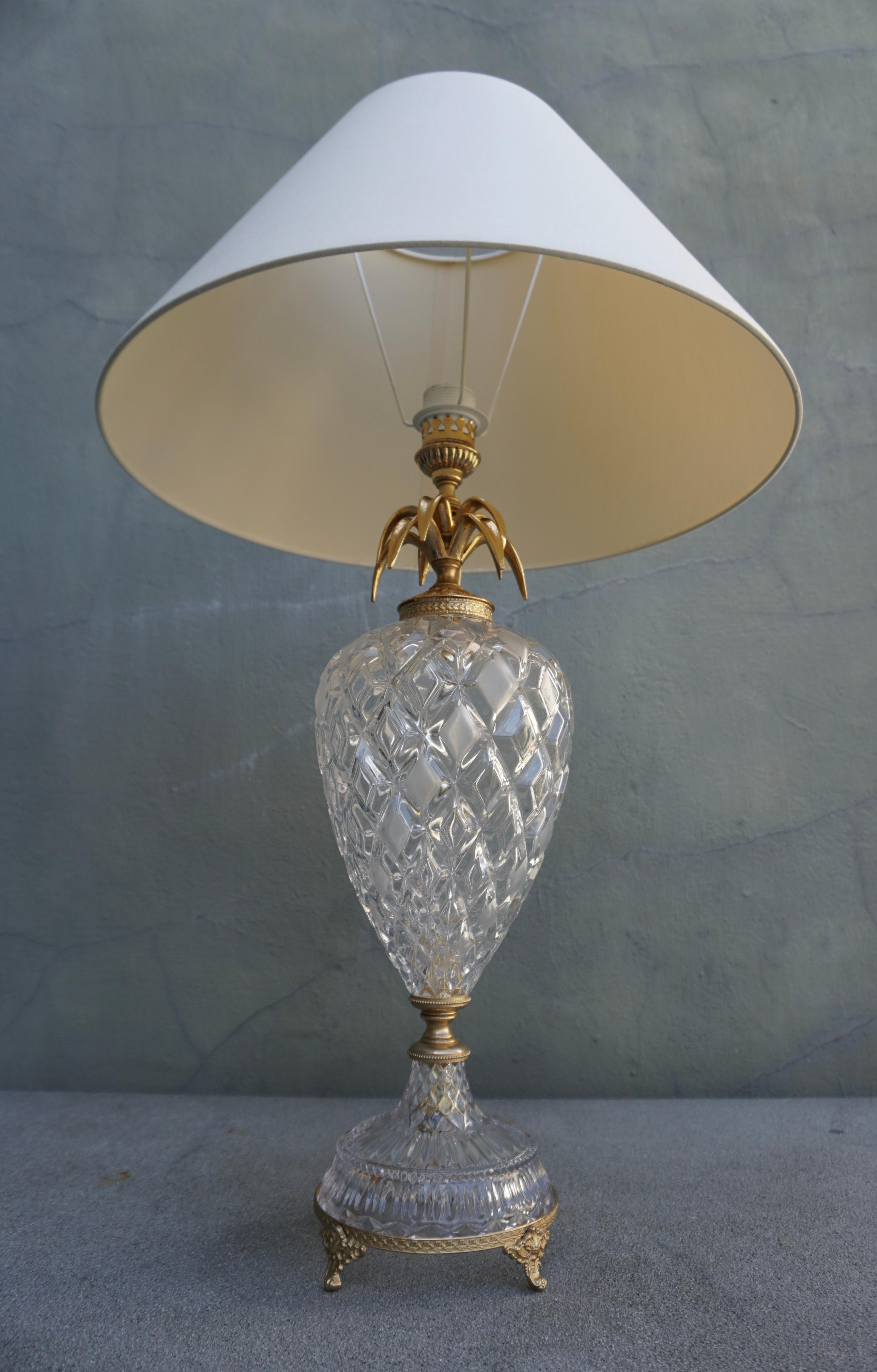 Cut Glass Pineapple Table Lamp In Good Condition For Sale In Antwerp, BE