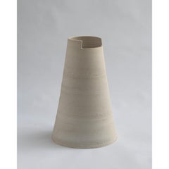 Geschliffene Lightsand-High-Vase von Studionudo