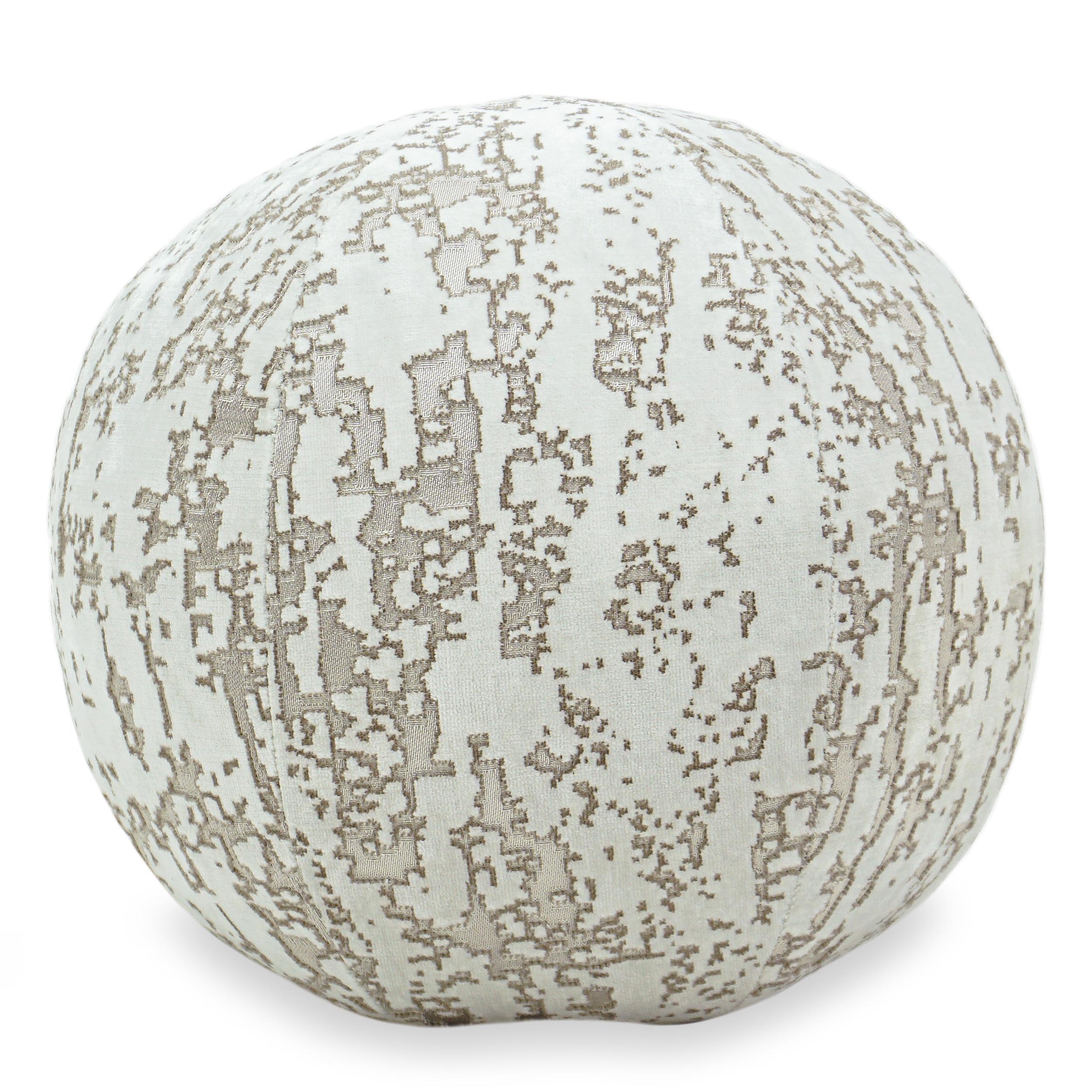 Cut velvet vall pillow

Measurements:
Outside: 12” diameter x 12” height
Disclaimer: Due to their handcrafted nature, the final size and shape of our Ball Pillows may vary depending on the materials chosen for fabrication.

Price As Shown: $670