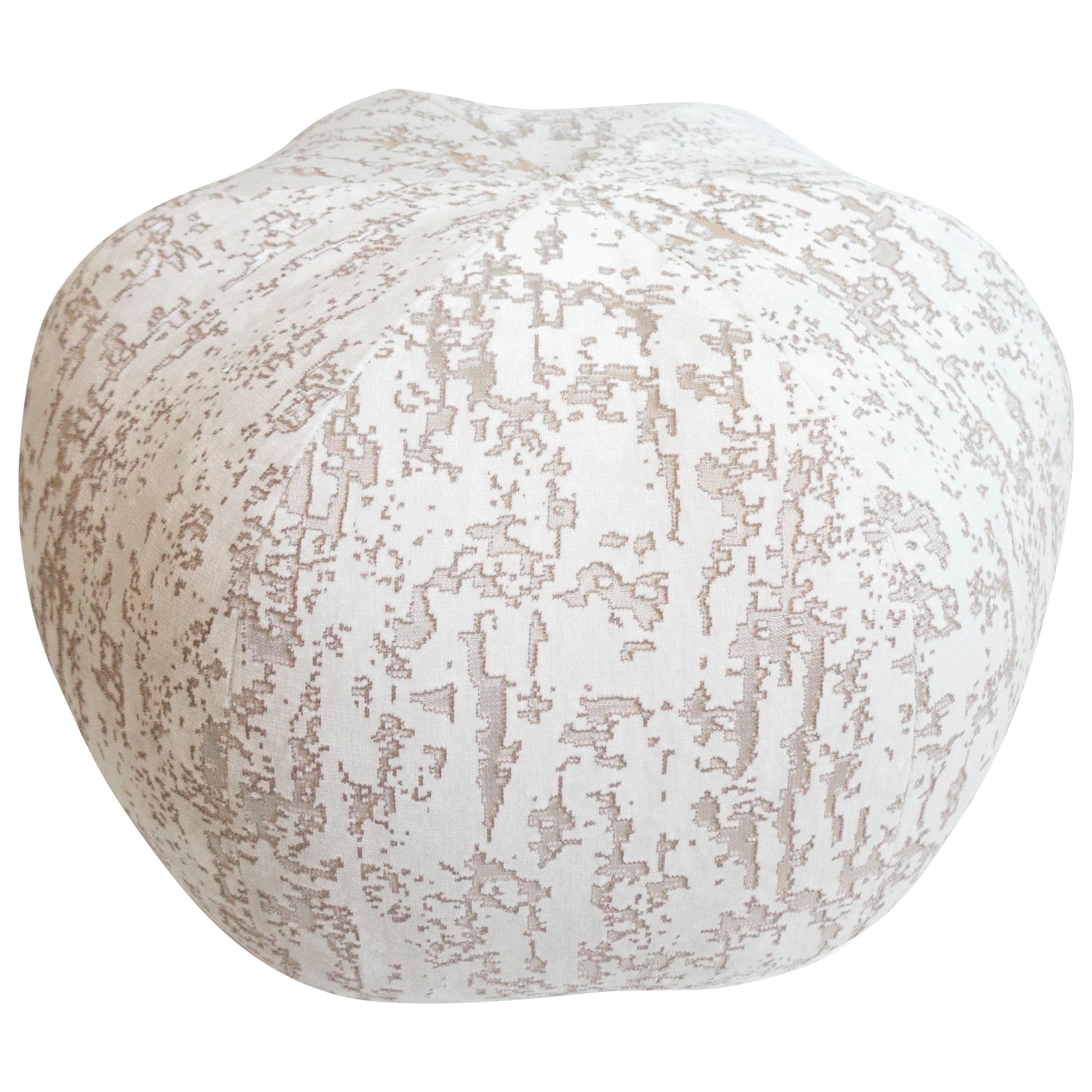 Pouf e pouf da pavimento in velluto tagliato