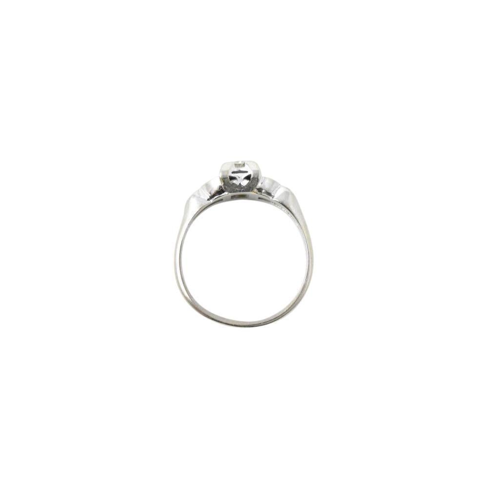 Retro Cute 1940s 14 Karat White Gold Diamond Engagement Ring