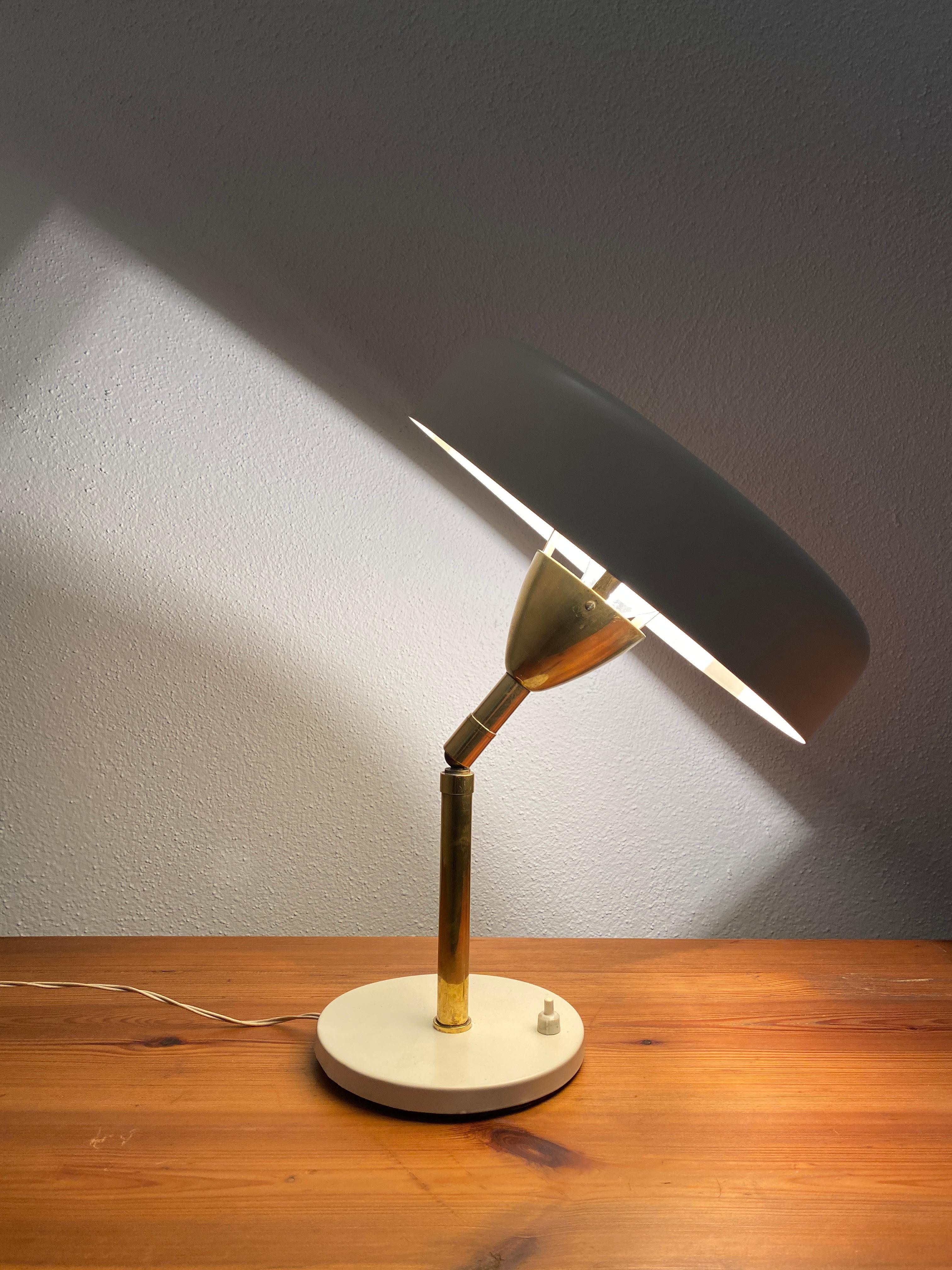 Mid-Century Modern Cute Adjustable Desk Lamp Brass Eggshell Color, Italy Midcentury For Sale