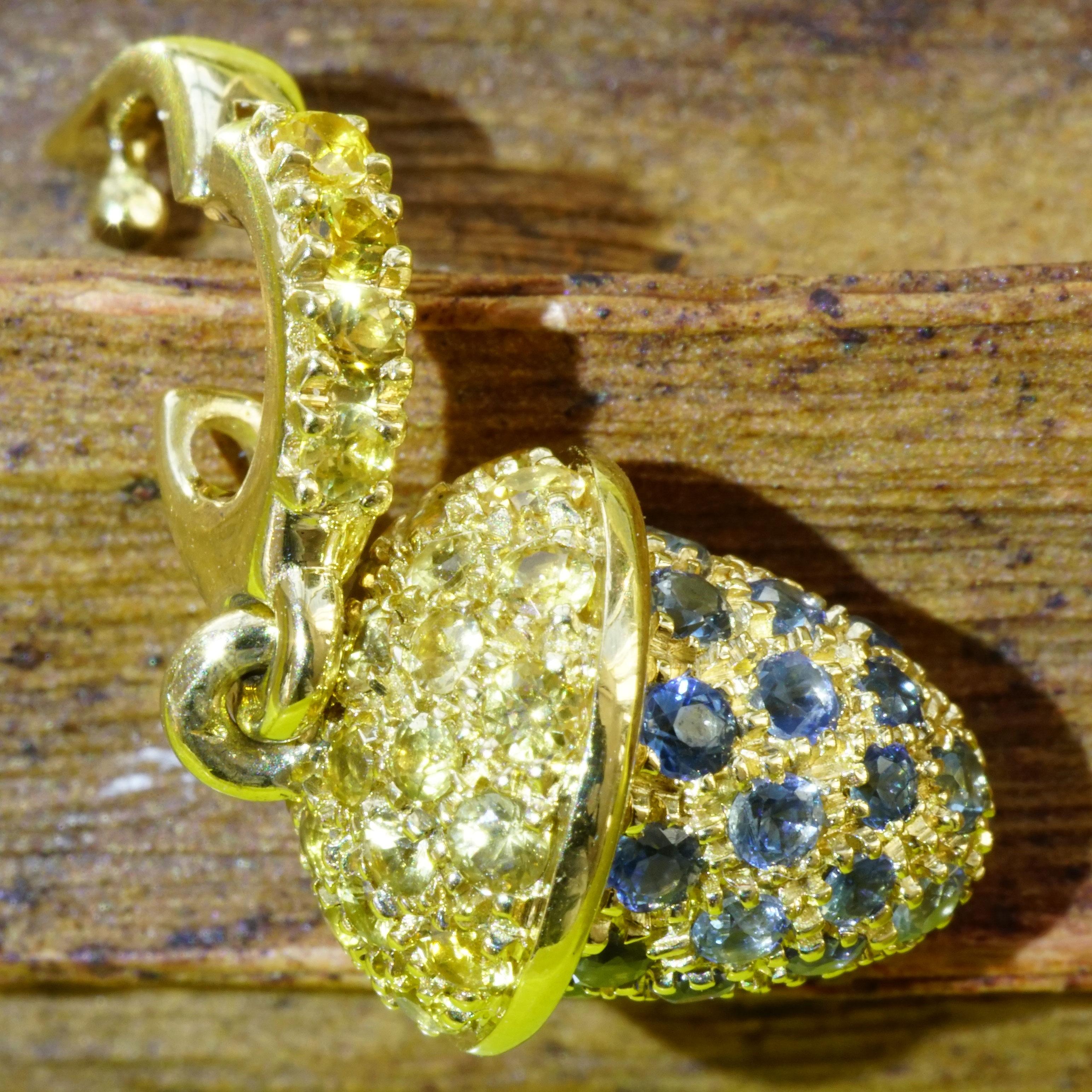 Taille ronde Mignon pendentif Highlight Item Fine Yellow and Blue Sapphires AAA+ made Italy en vente